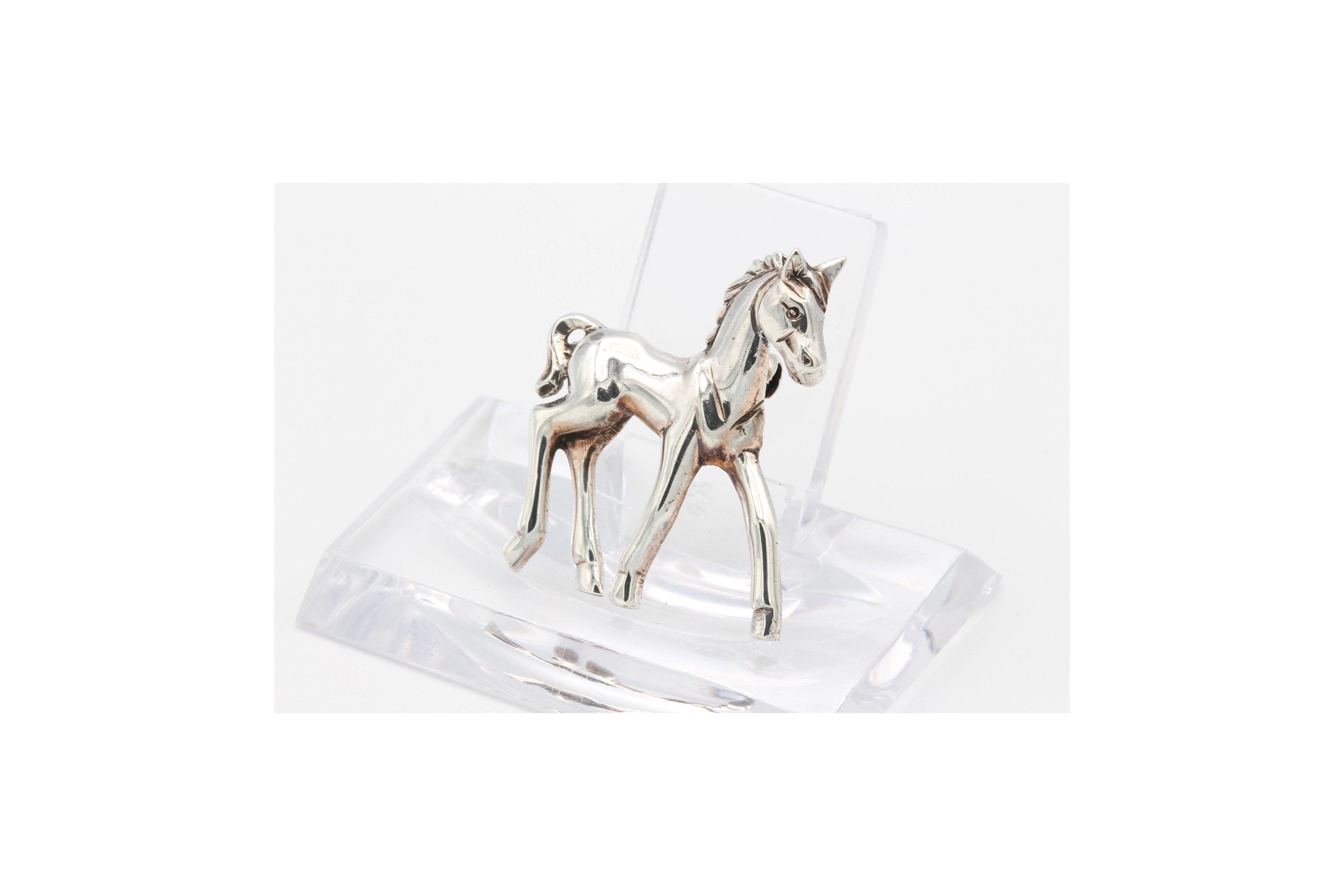 Broche contemporaine en argent 800 - - 2