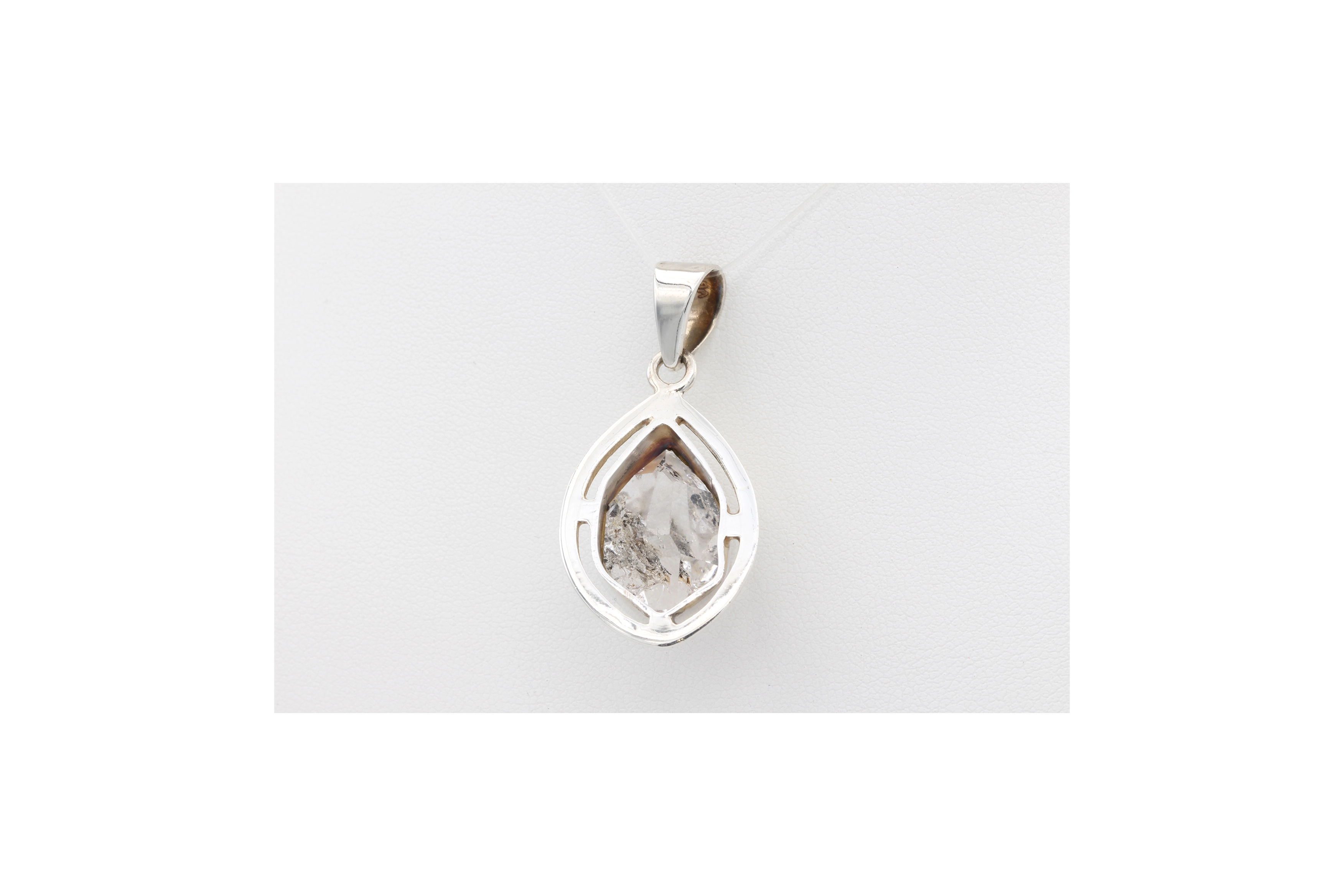 Pendentif contemporain en argent 925 serti d'un cristal de roche - - 4