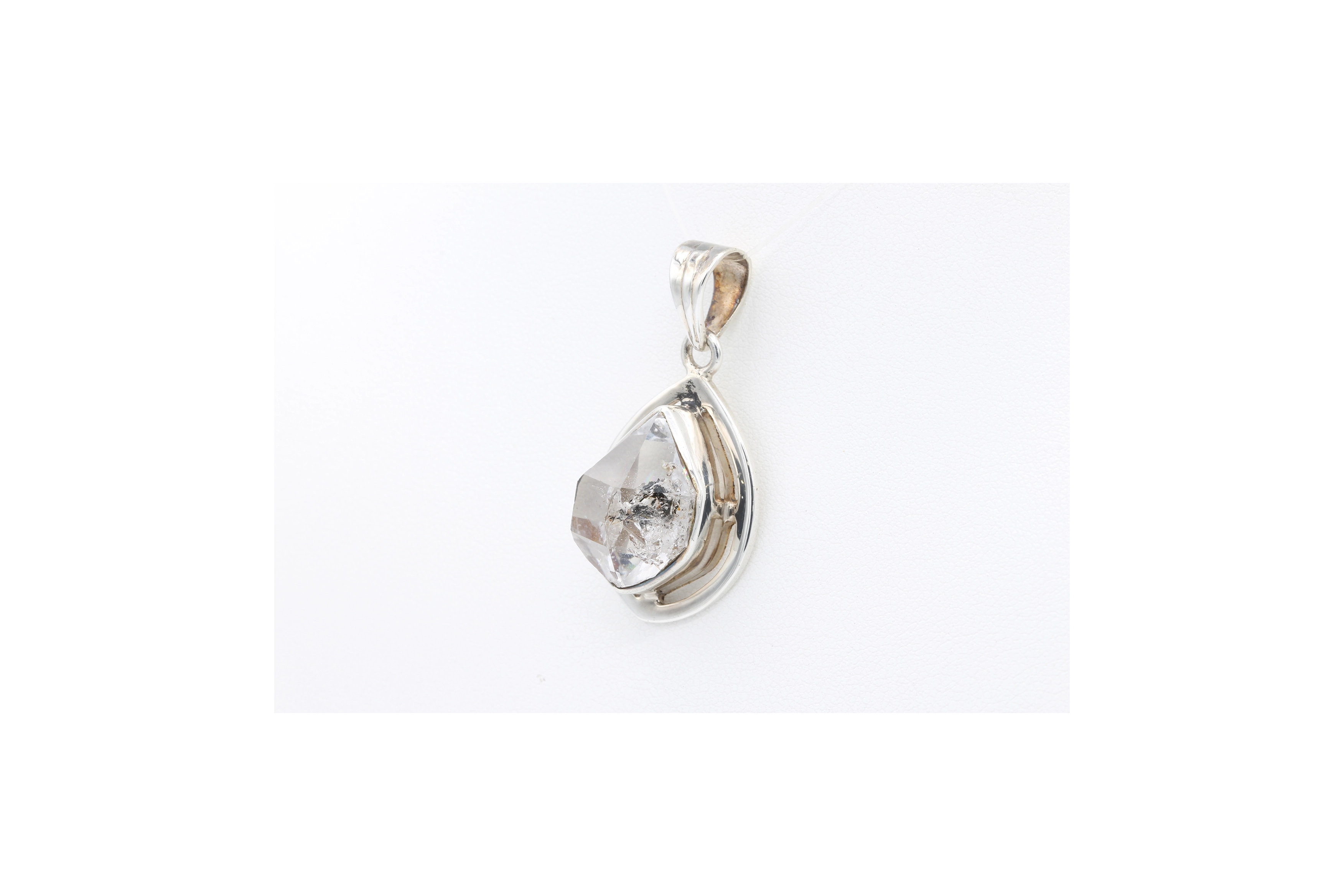 Pendentif contemporain en argent 925 serti d'un cristal de roche - - 2
