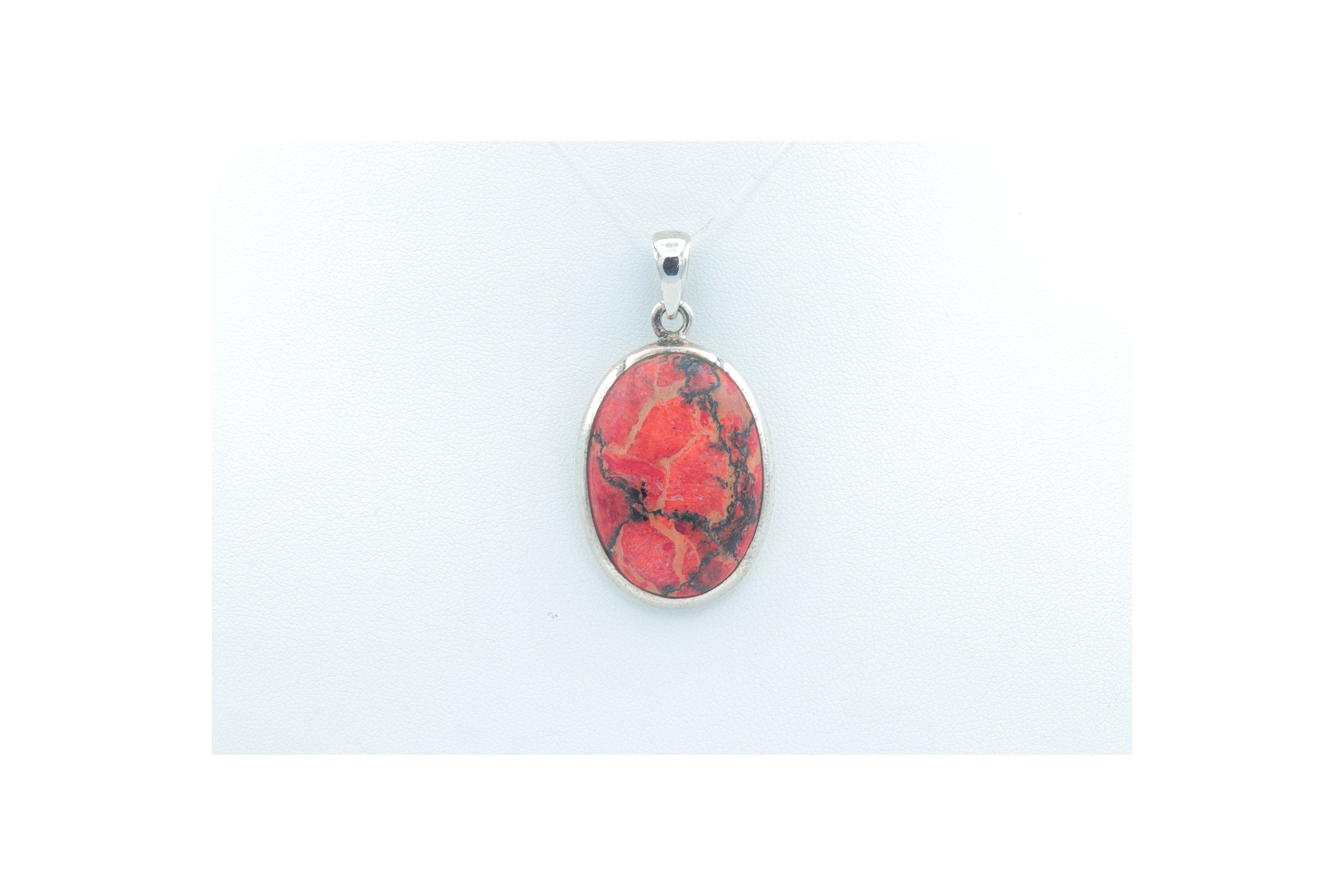 Pendentif contemporain en argent 925 et corail - 1