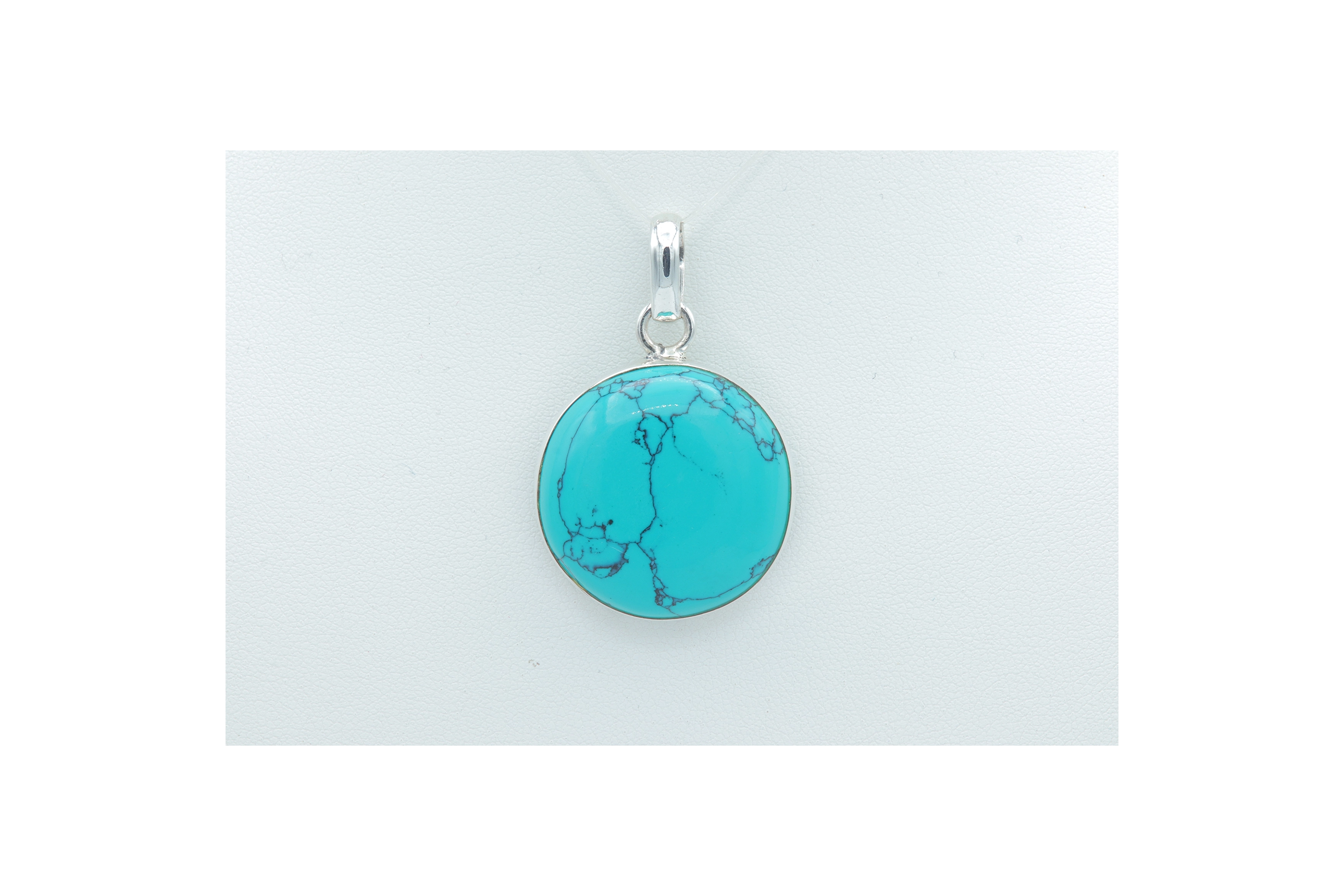 Pendentif contemporain en argent 925 serti d'une turquoise - 1