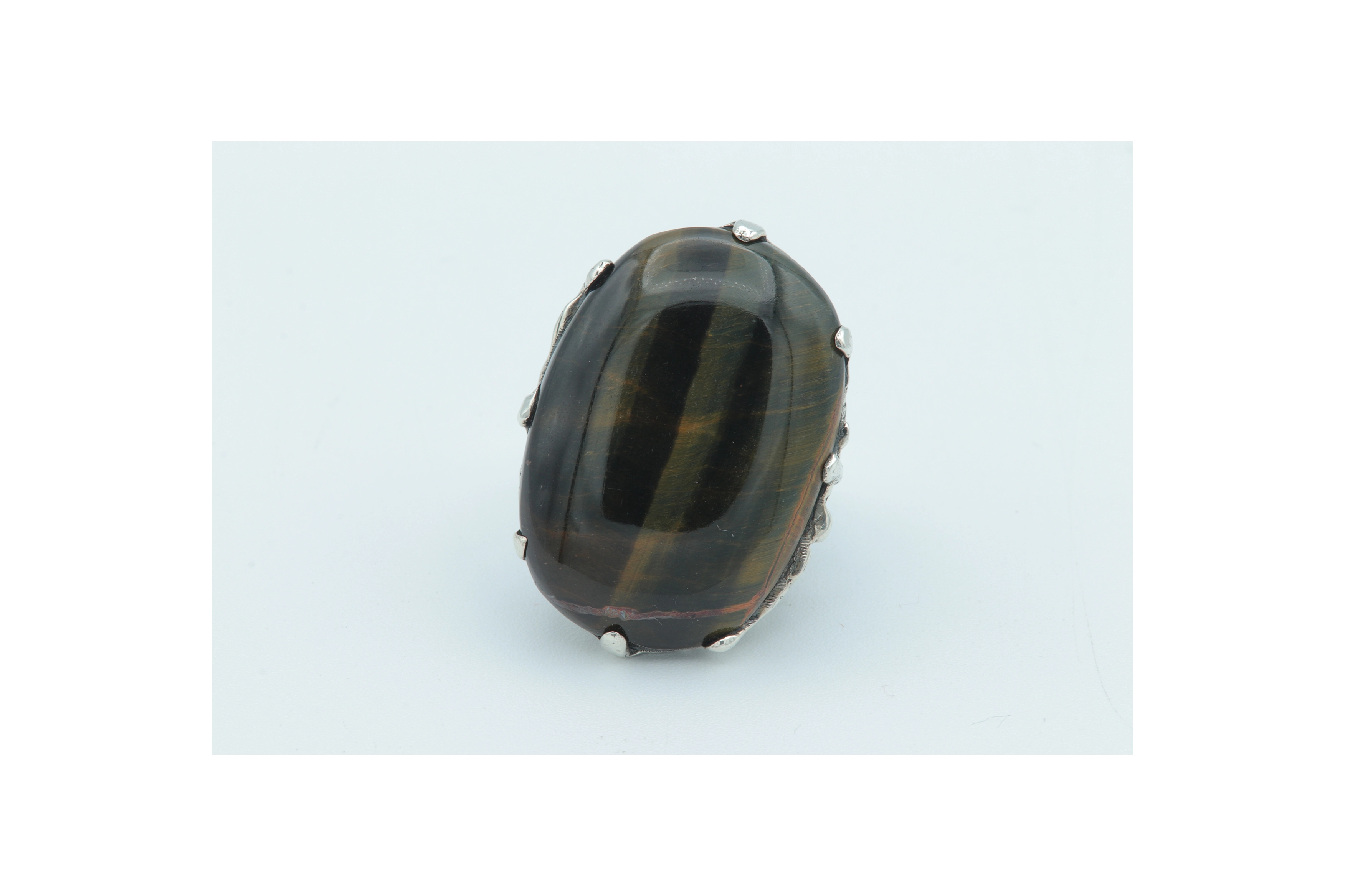 Bague Années 70 en argent 950 et Œil de faucon - - 1