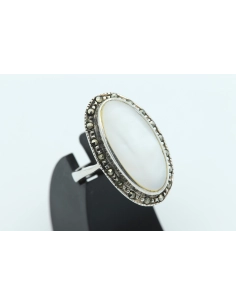 Bague contemporaine en argent 925, nacre et marcassites - 6