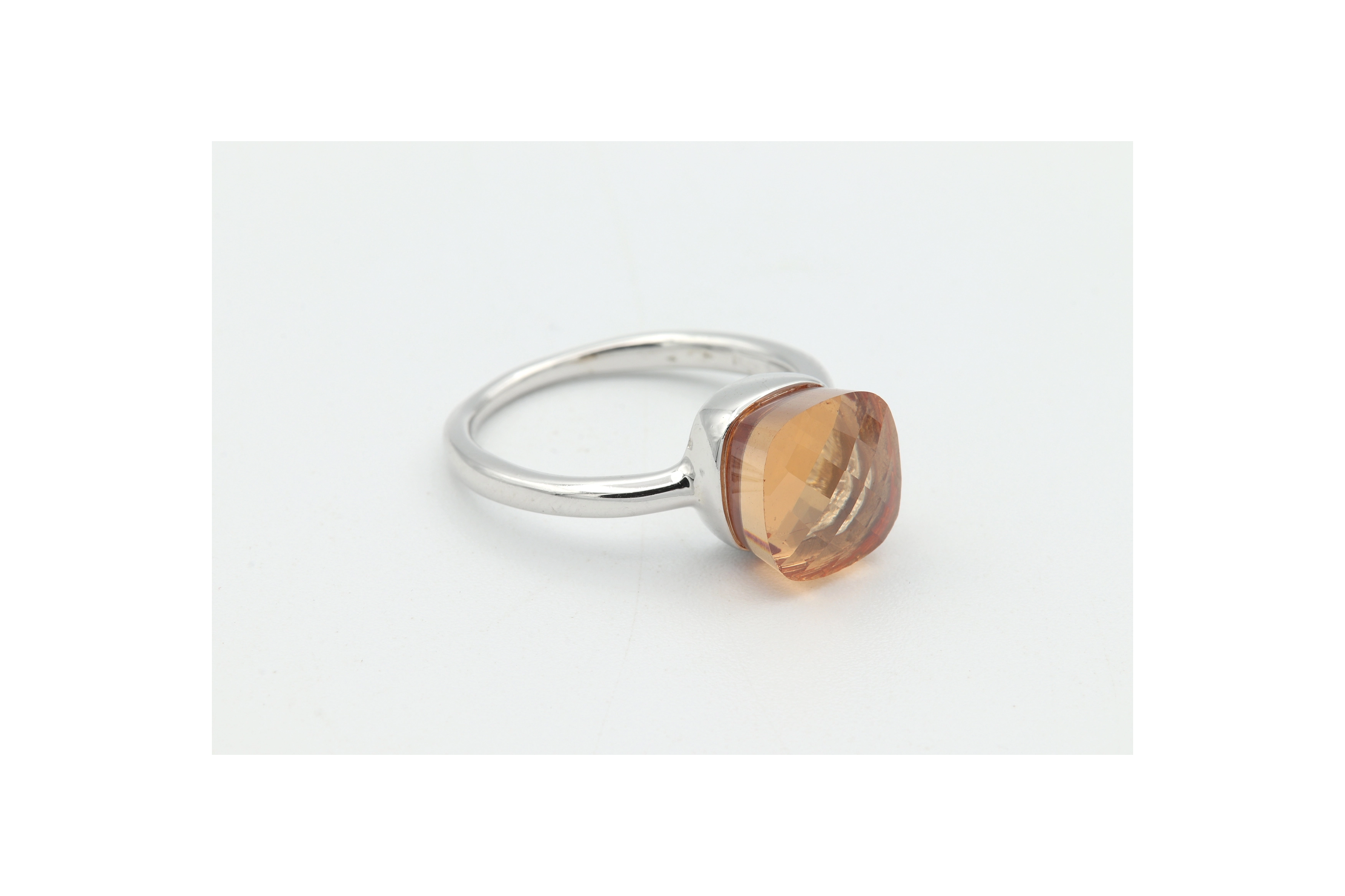 Bague contemporaine en argent 925 sertie d'un zirconium - - 6