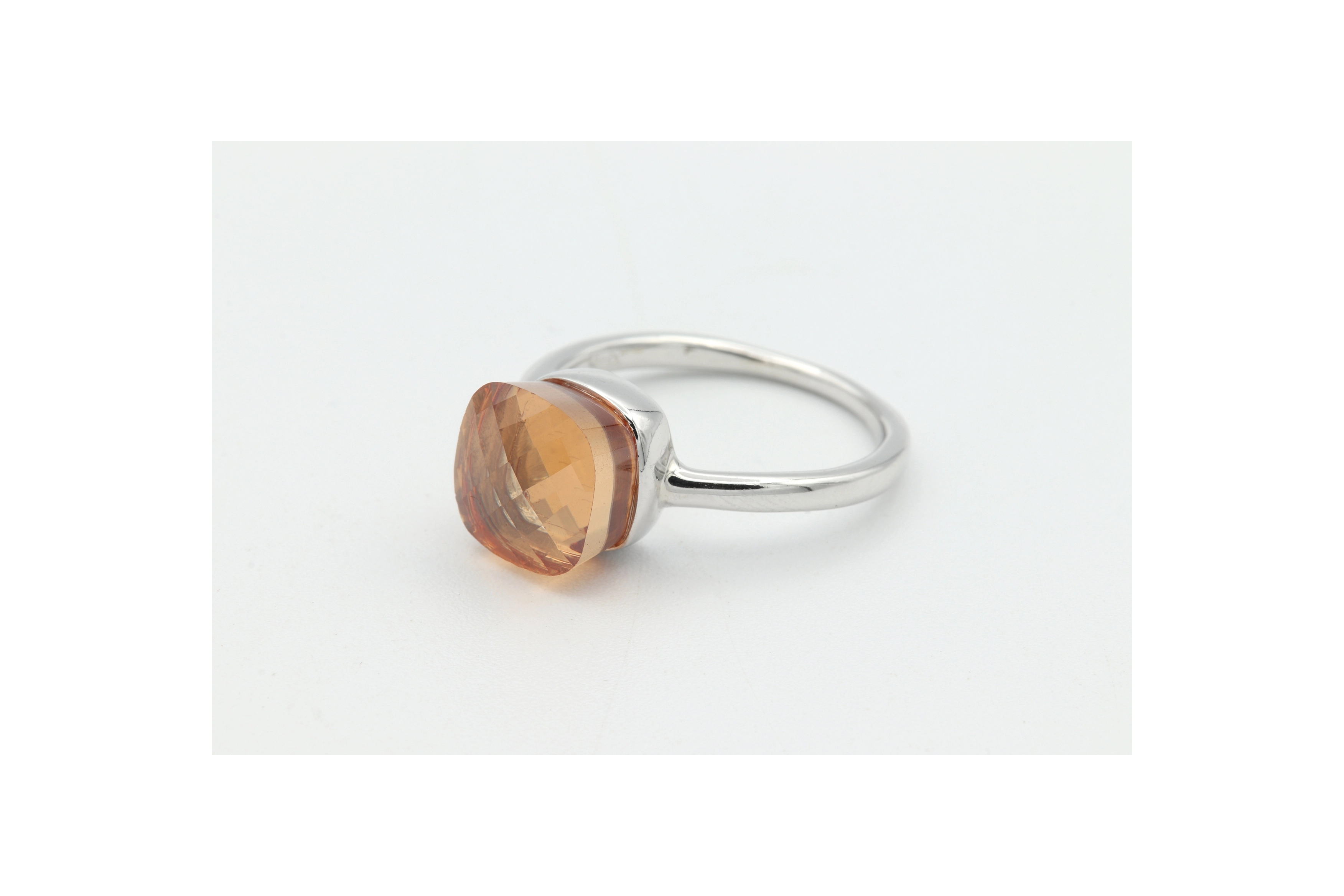 Bague contemporaine en argent 925 sertie d'un zirconium - - 2