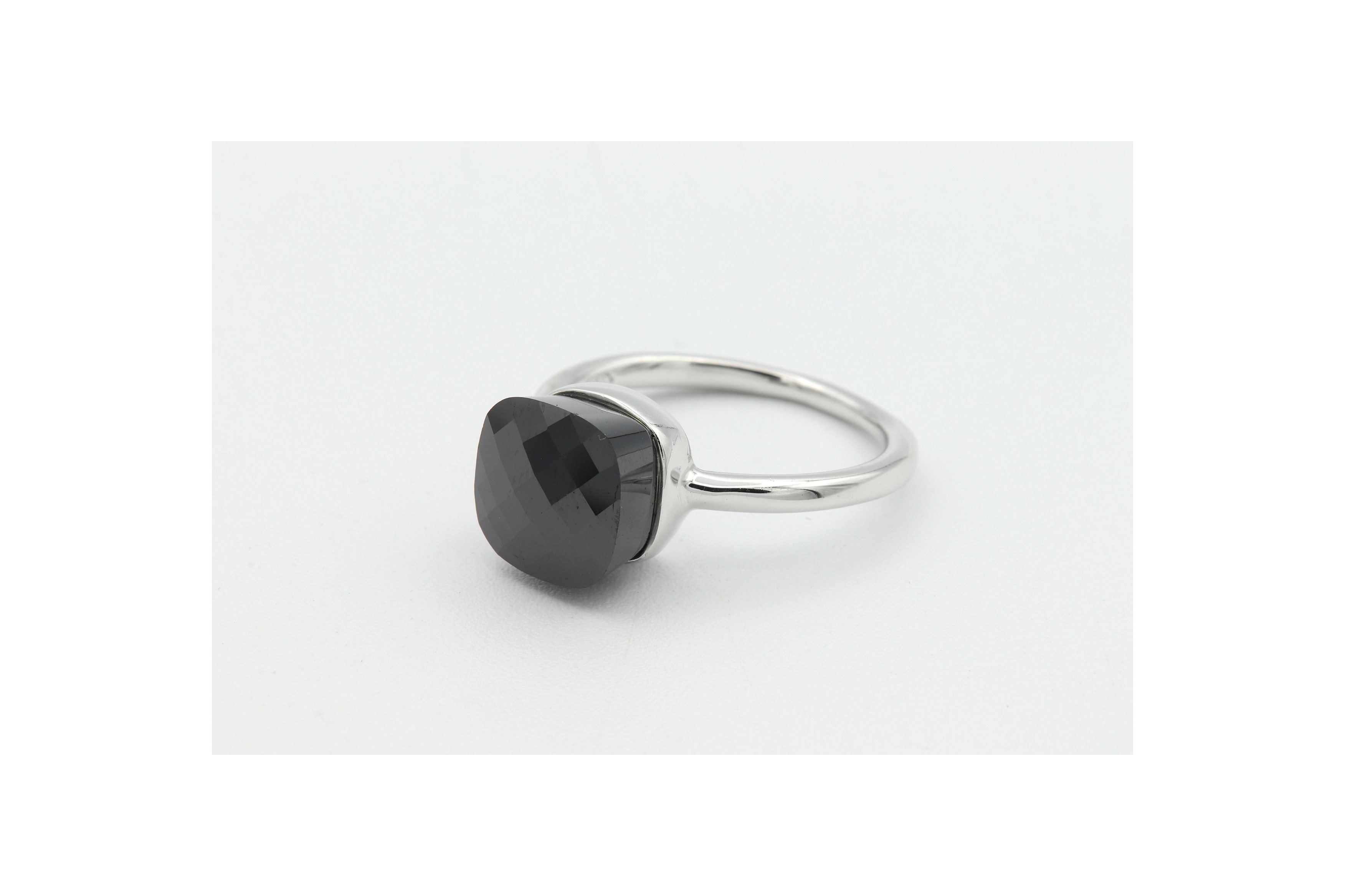 Bague contemporaine en argent 925 sertie d'un zirconium - - 2