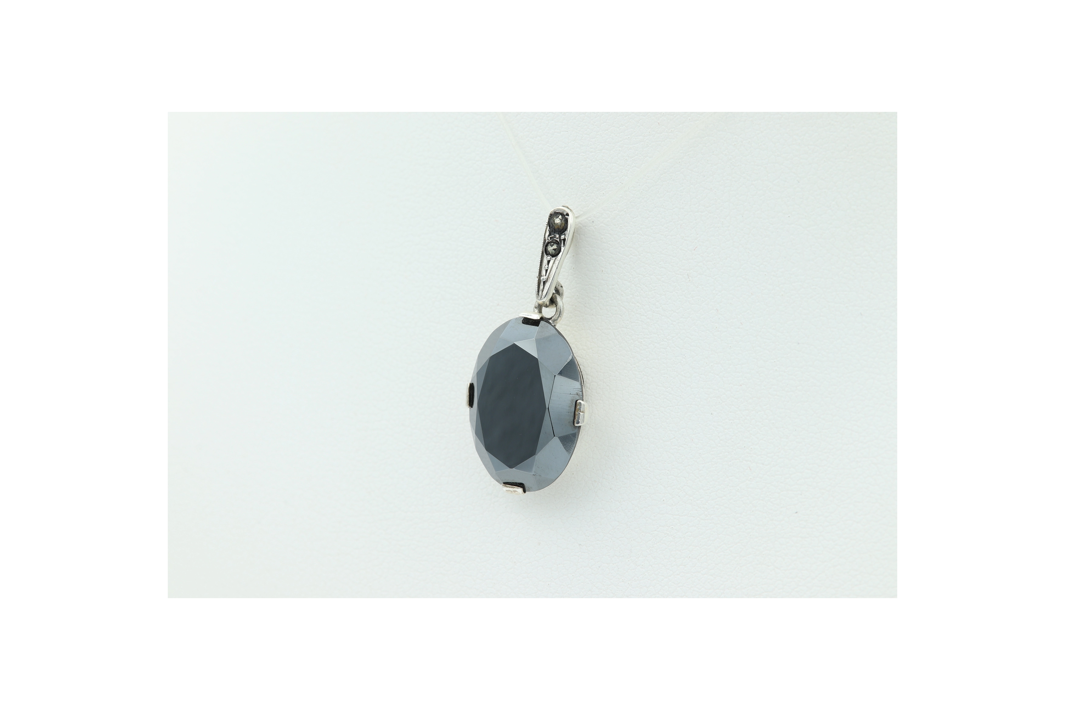 Pendentif Art Déco en argent 800 serti d'hématite et de marcassite - 2