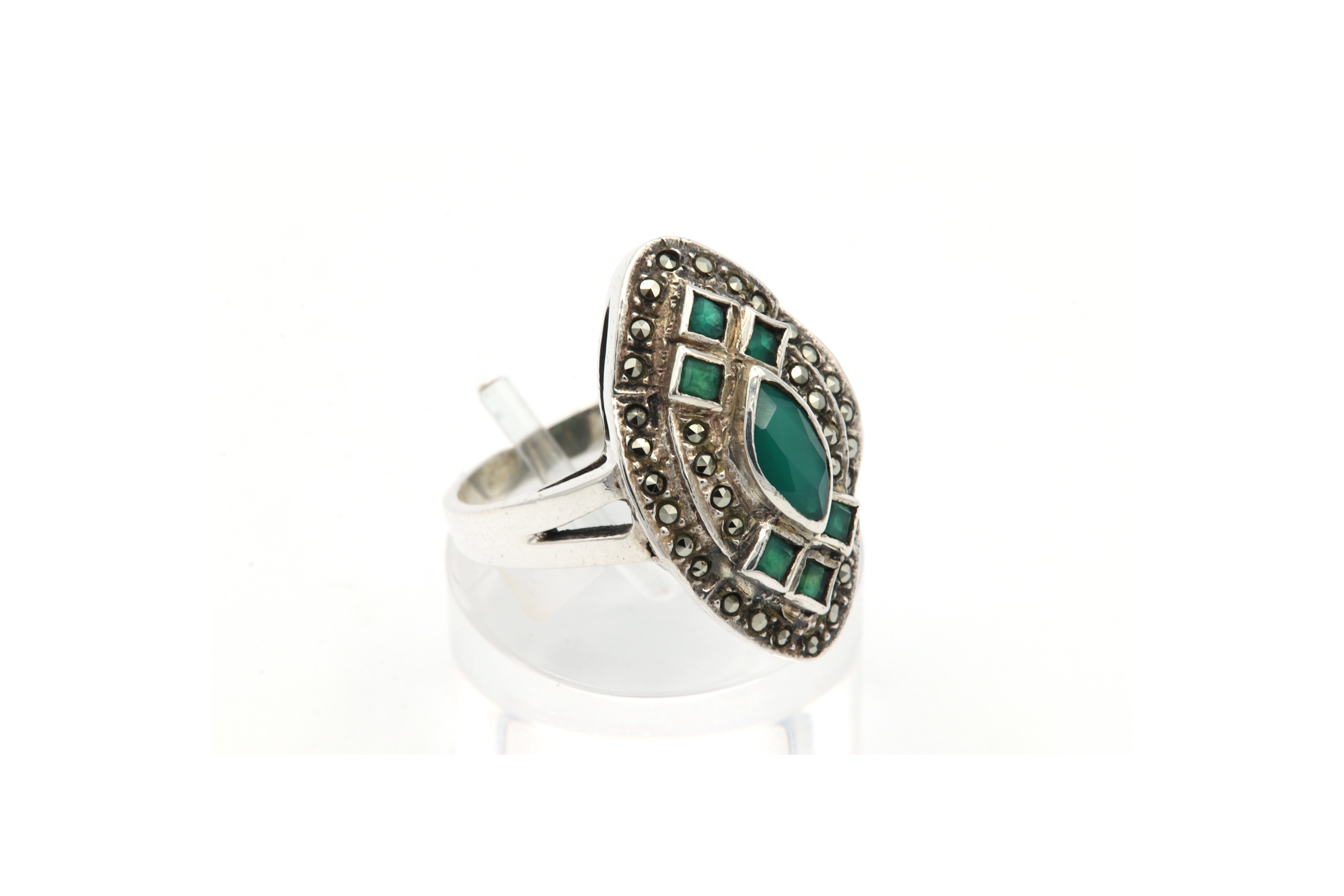 Bague contemporaine en argent 925 sertie de chrysoprase et de marcassite - - 6
