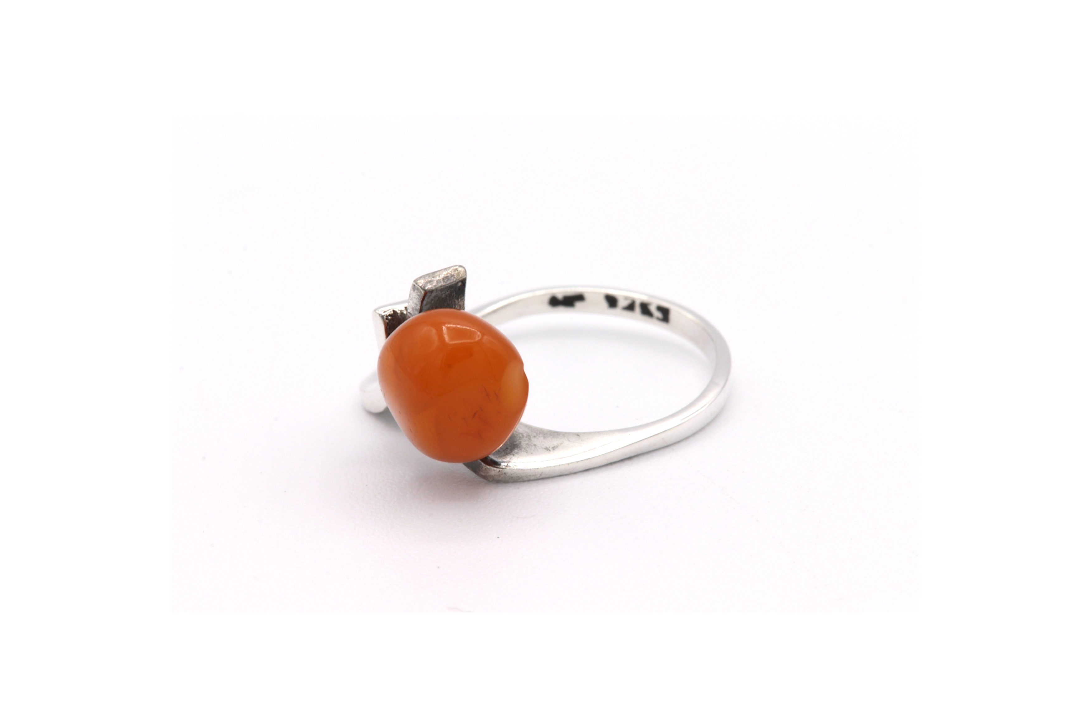 Bague Années 70 en argent 925 sertie d'ambre - 2