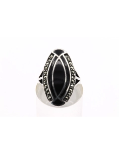 Bague contemporaine en argent 925 sertie de marcassite et d'onyx - 1
