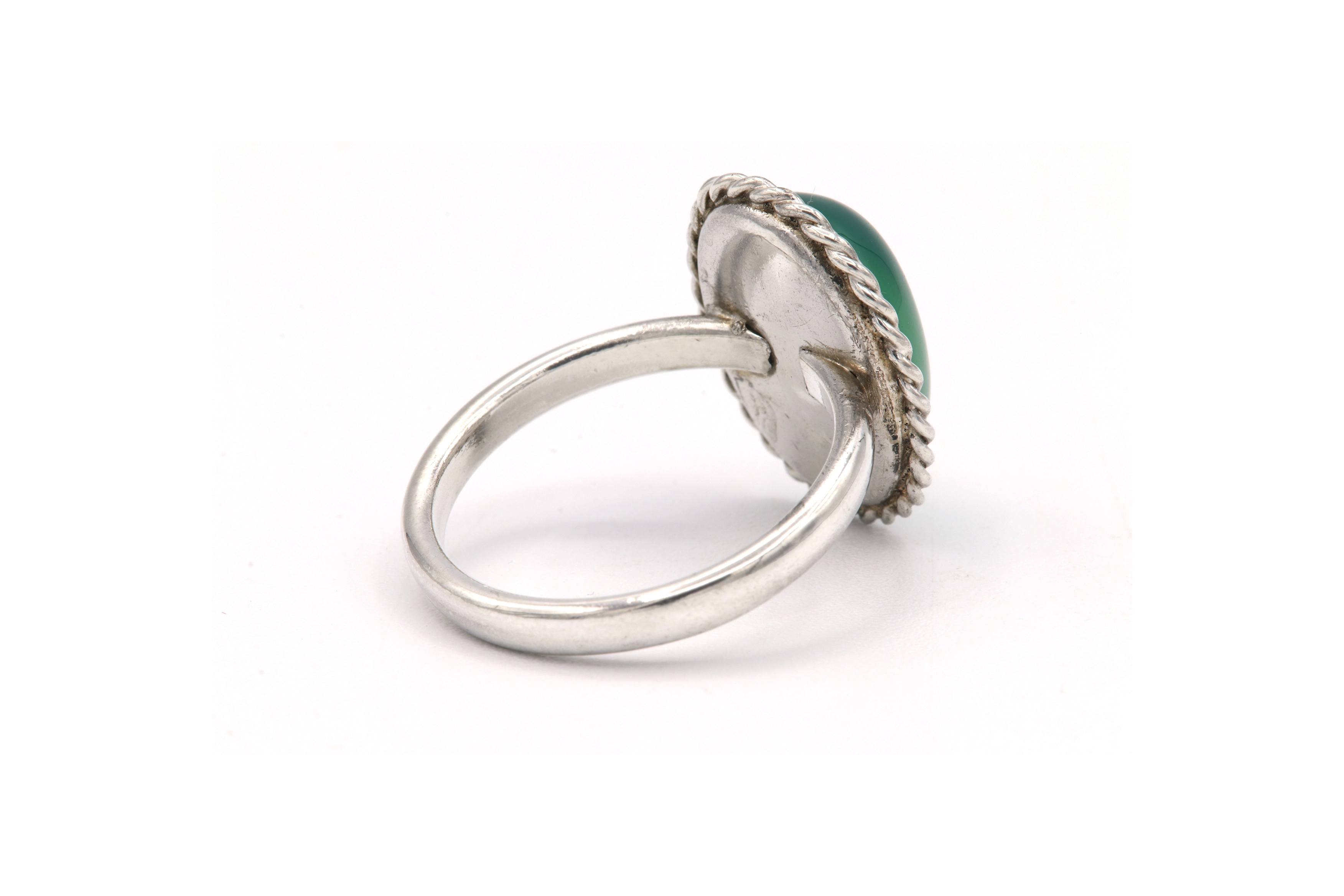 Bague contemporaine en argent sertie de chrysoprase - 5