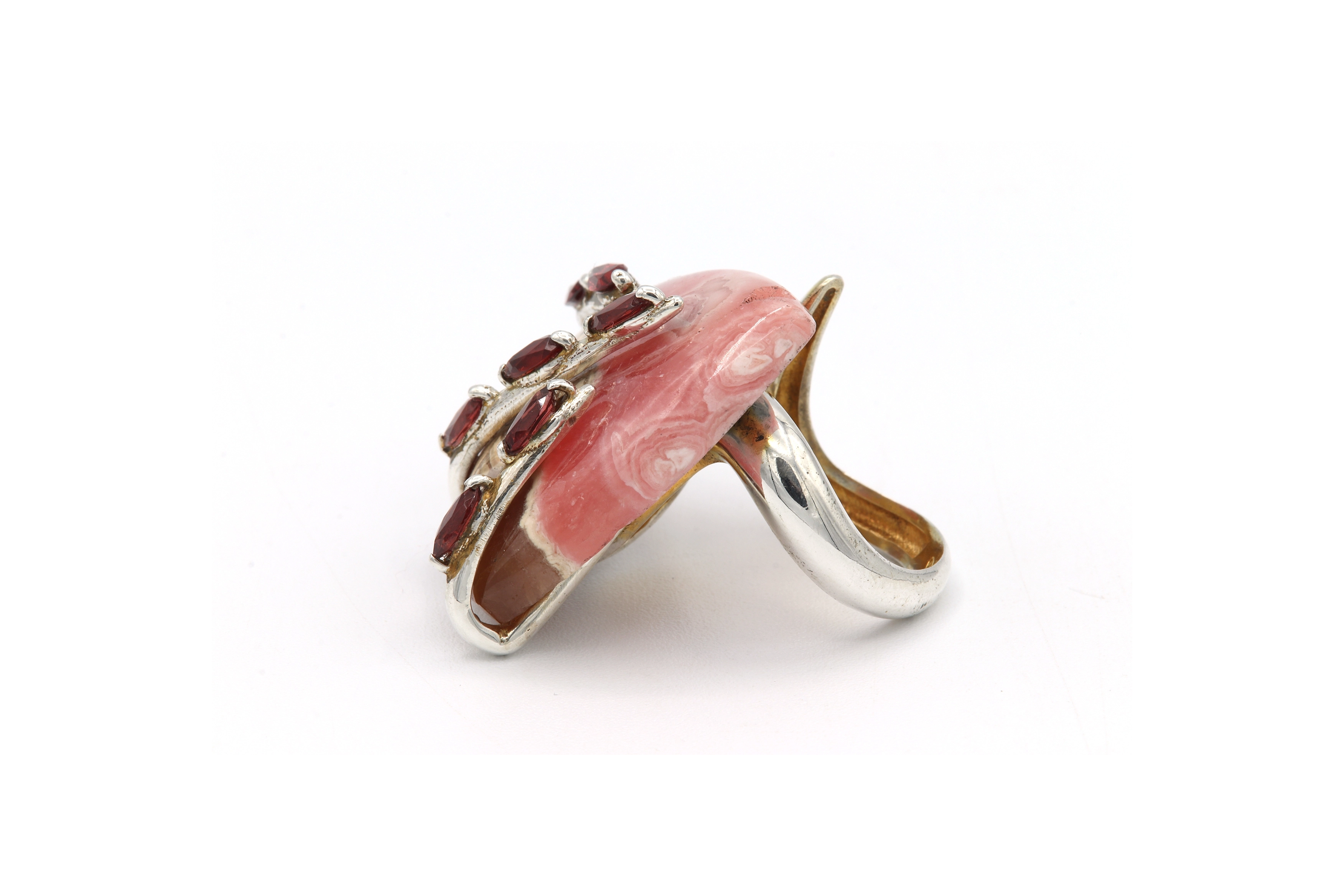 Bague contemporaine en argent sertie de rhodochrosite et de grenat - 3