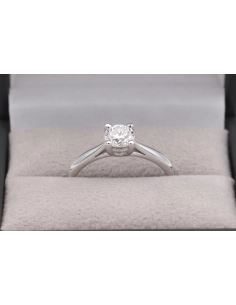 Solitaire contemporain en or blanc 18 carats serti d'un diamant (0.50 ct) - 8
