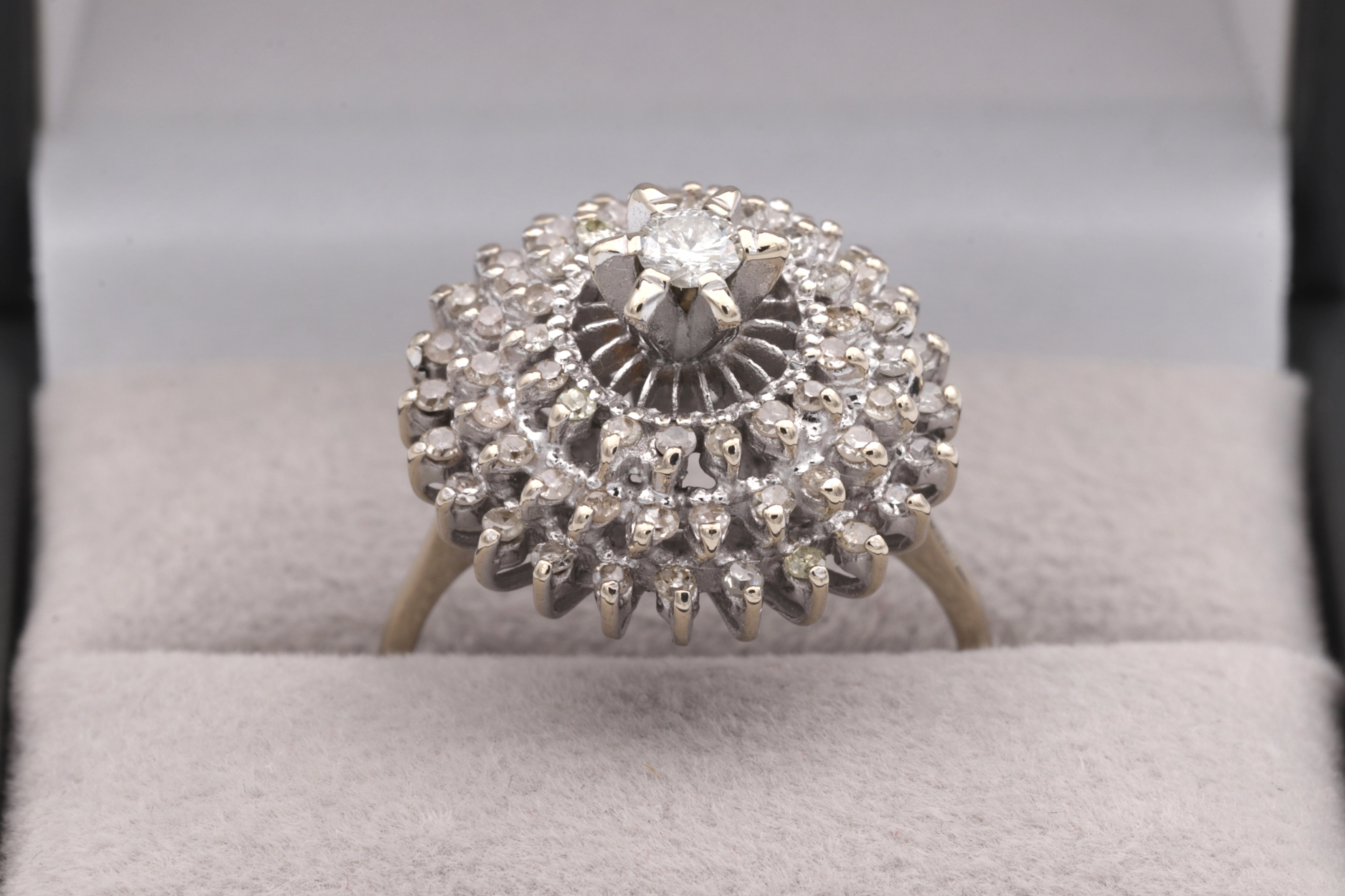 Bague Années 70 en or blanc 18 carats et diamants - - 8