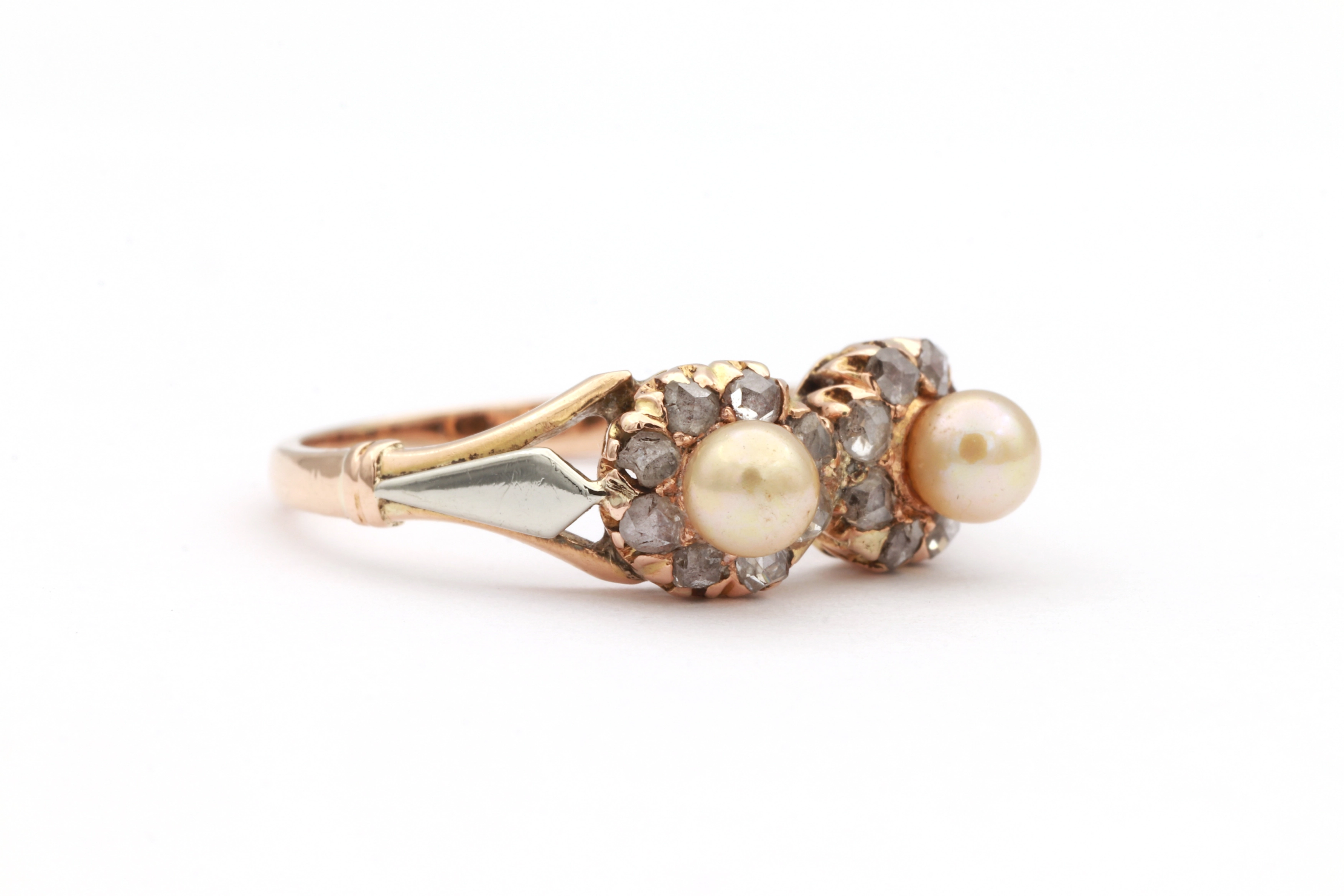Bague Art Déco en or jaune et blanc 18 carats sertie de perles fines et de diamants taille rose - - 6