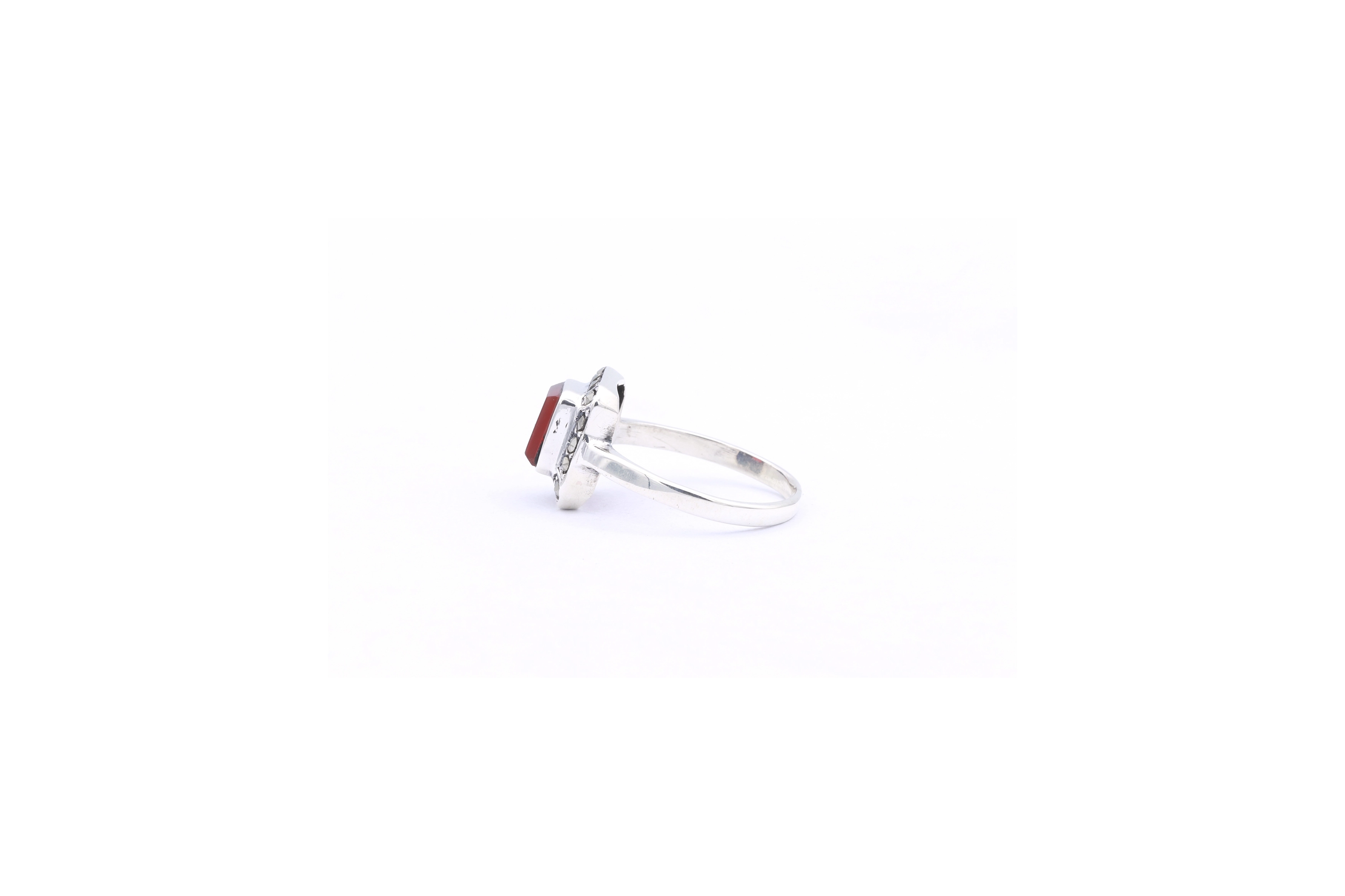 Bague contemporaine en argent 925 sertie de cornaline et de marcassites - 3