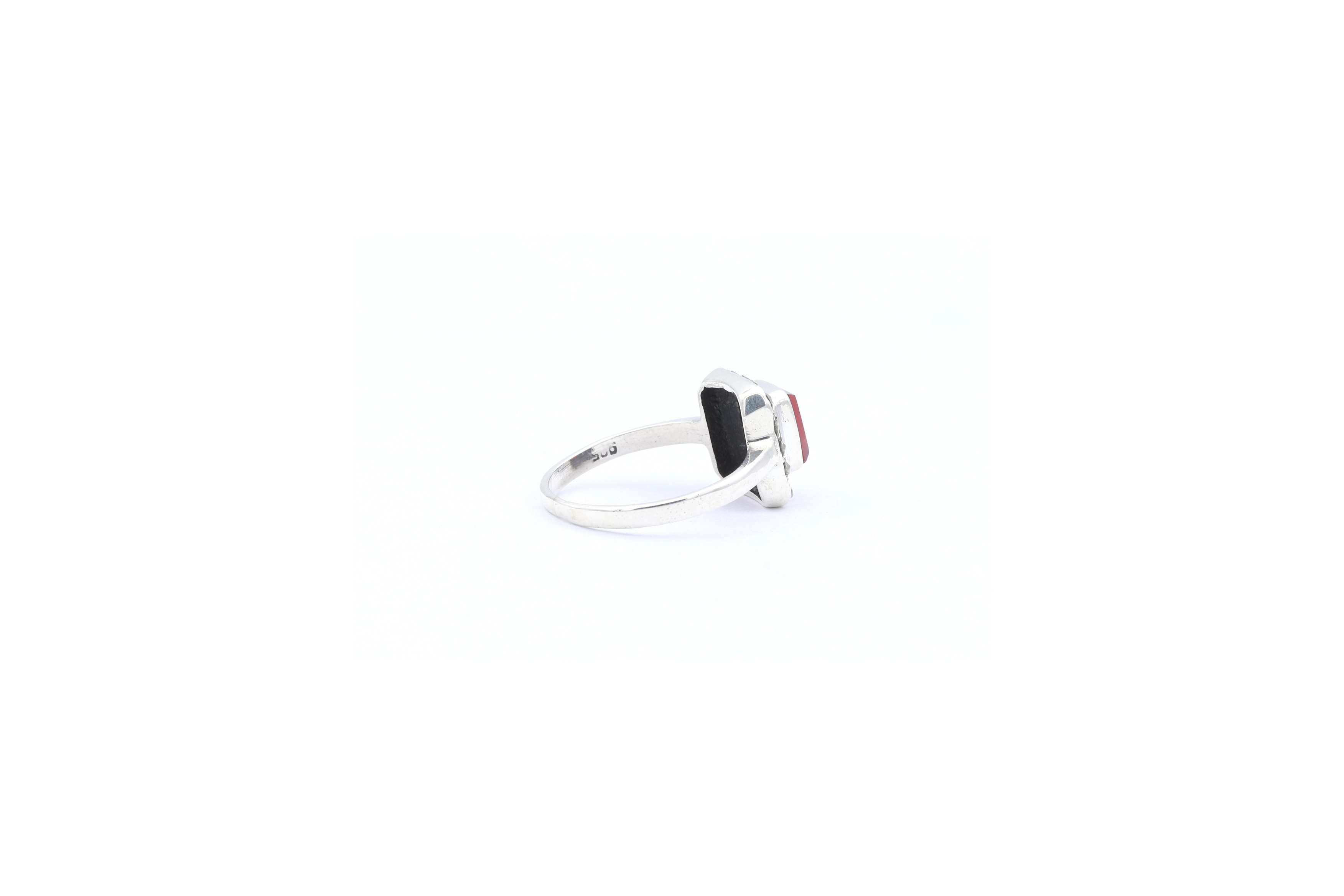Bague contemporaine en argent 925 sertie de cornaline et de marcassites - 5