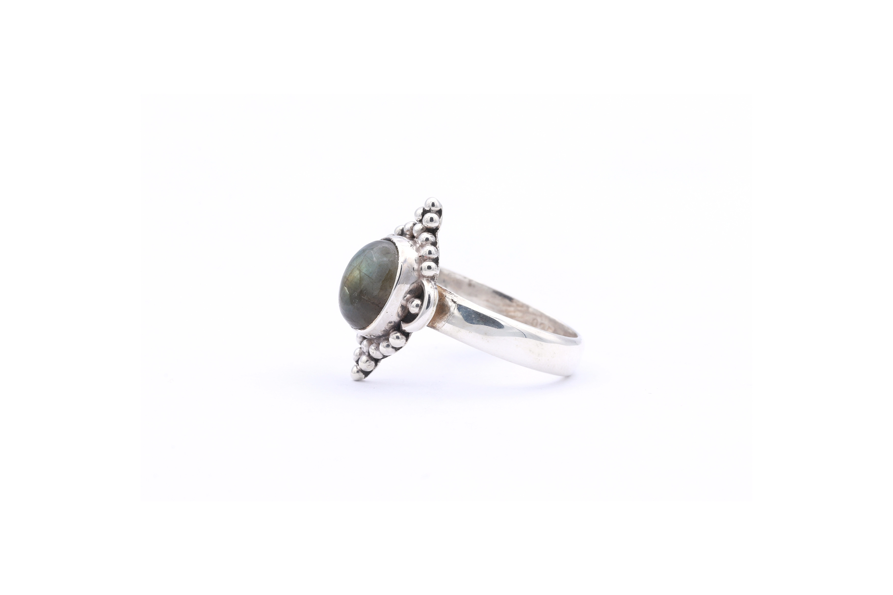 Bague contemporaine en argent 925 sertie de labradorite - 2