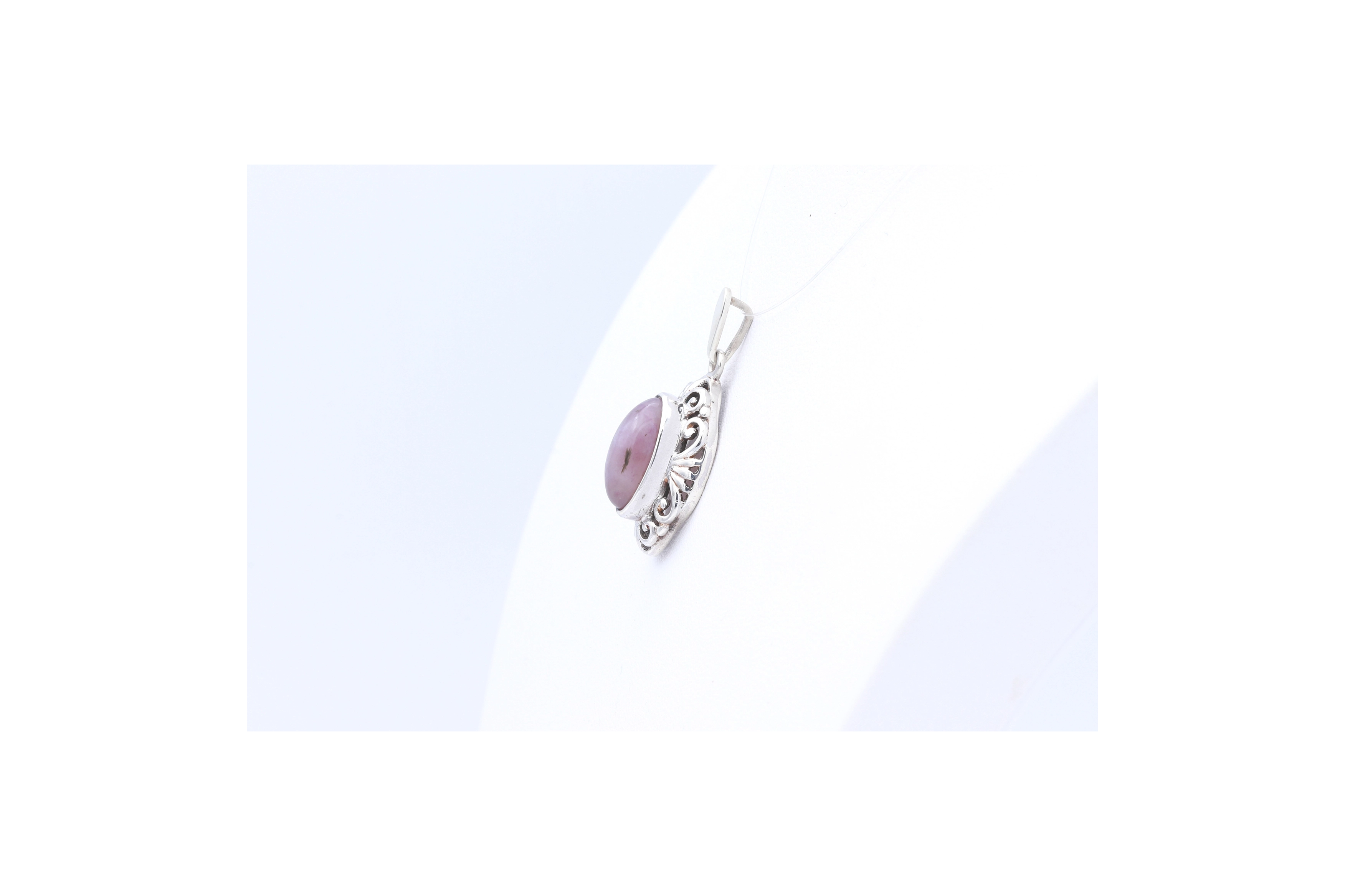 Pendentif contemporain en argent serti d'améthyste - 3