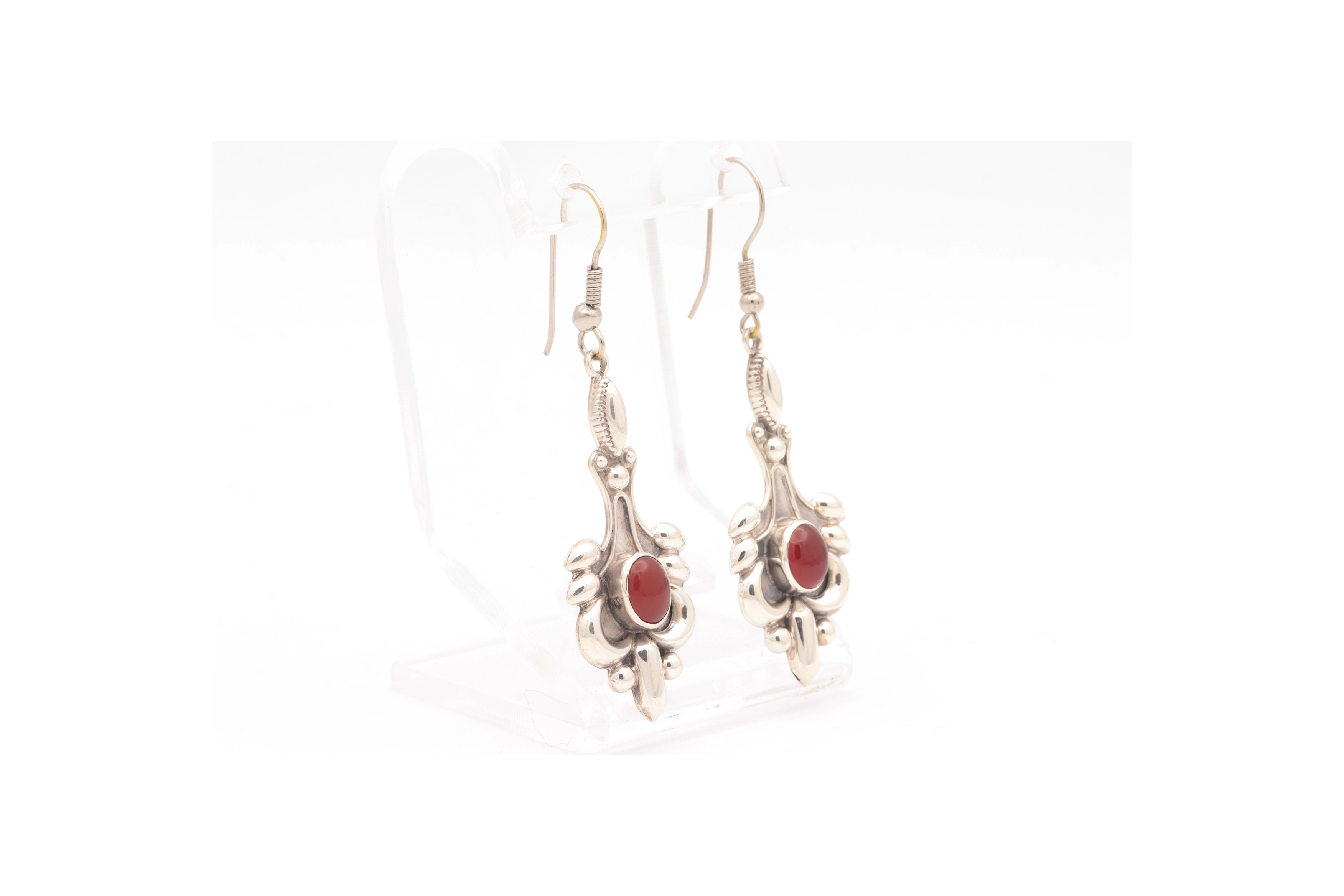 Boucles d'oreilles contemporaines en argent serties de cornaline - 5