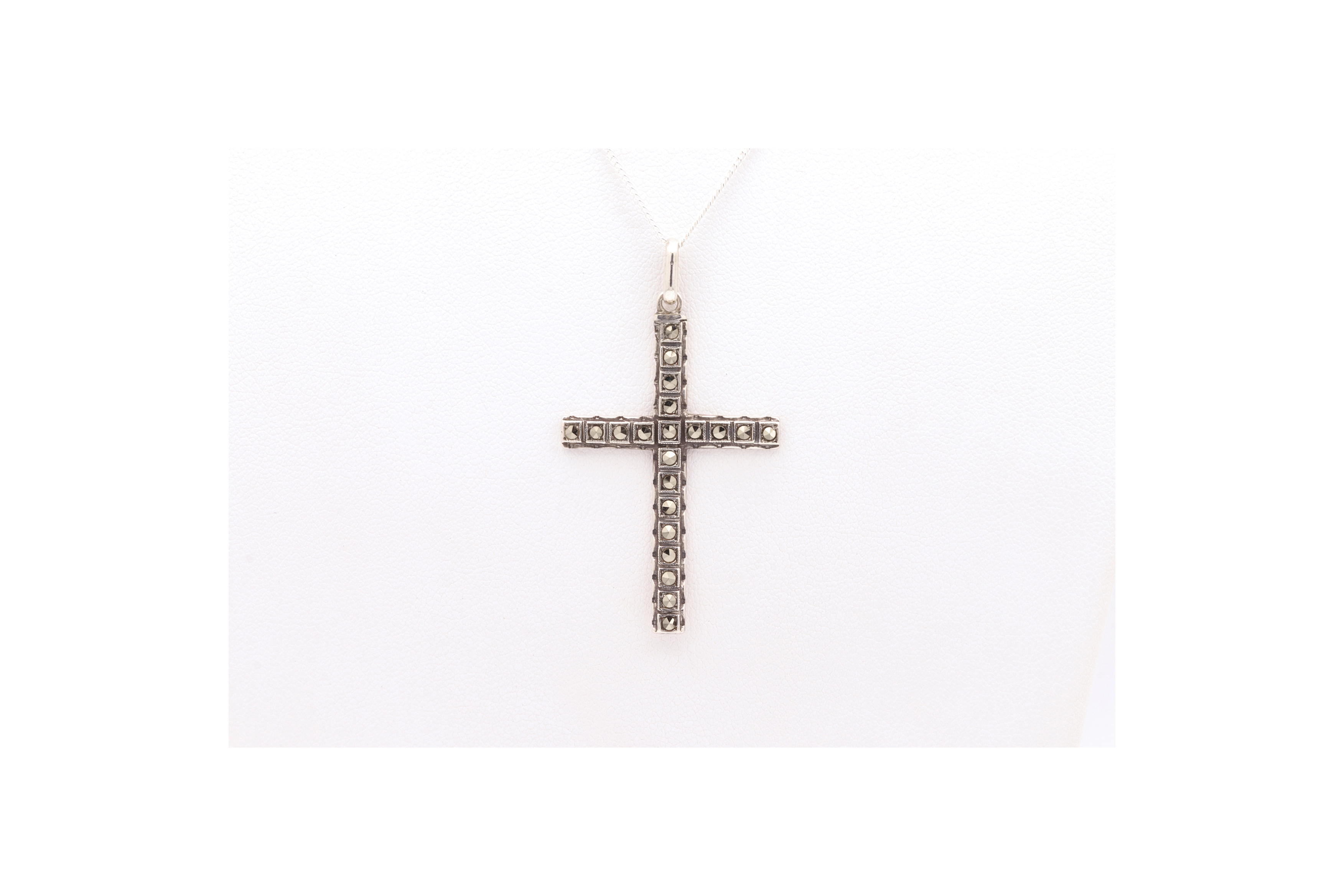 Pendentif Années 50 en argent serti de marcassites - 1