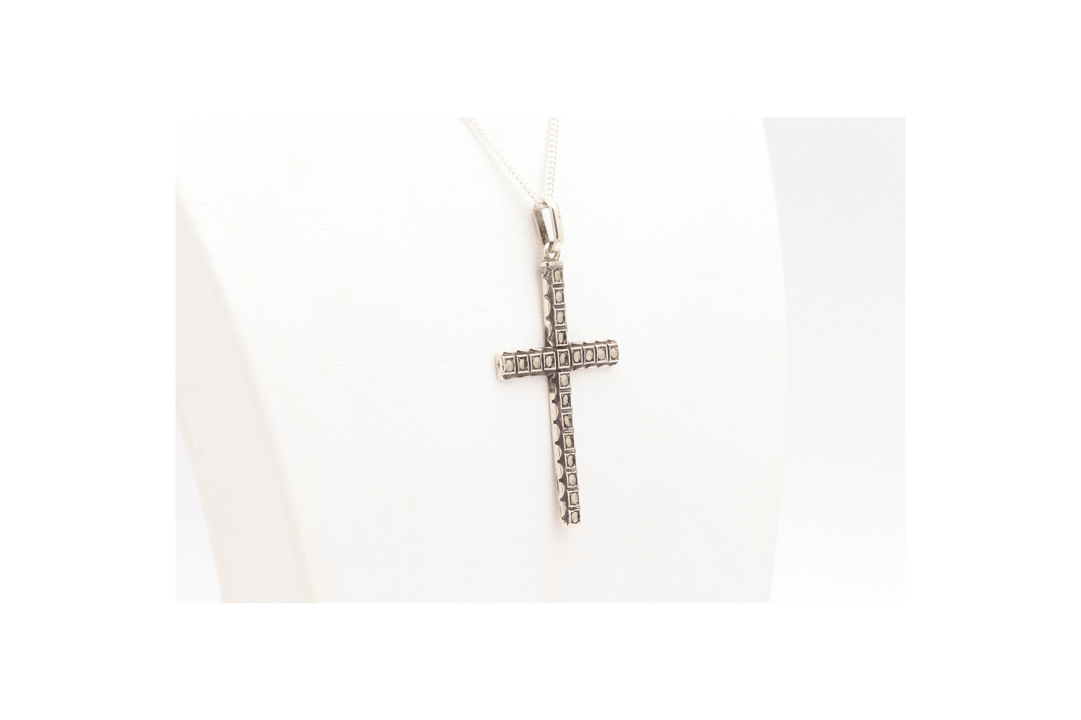 Pendentif Années 50 en argent serti de marcassites - 6