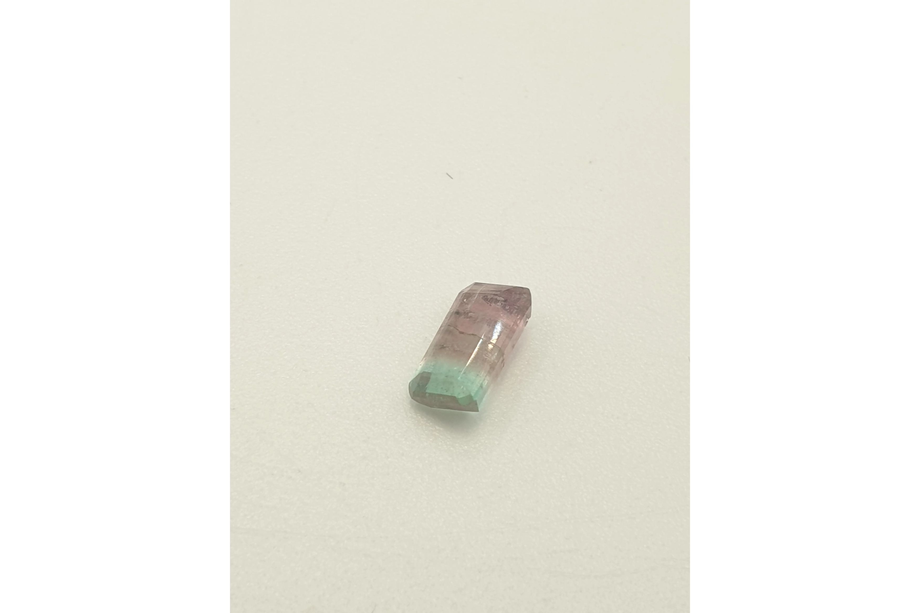 Tourmaline variété elbaite "watermelon" 1.25ct - 4