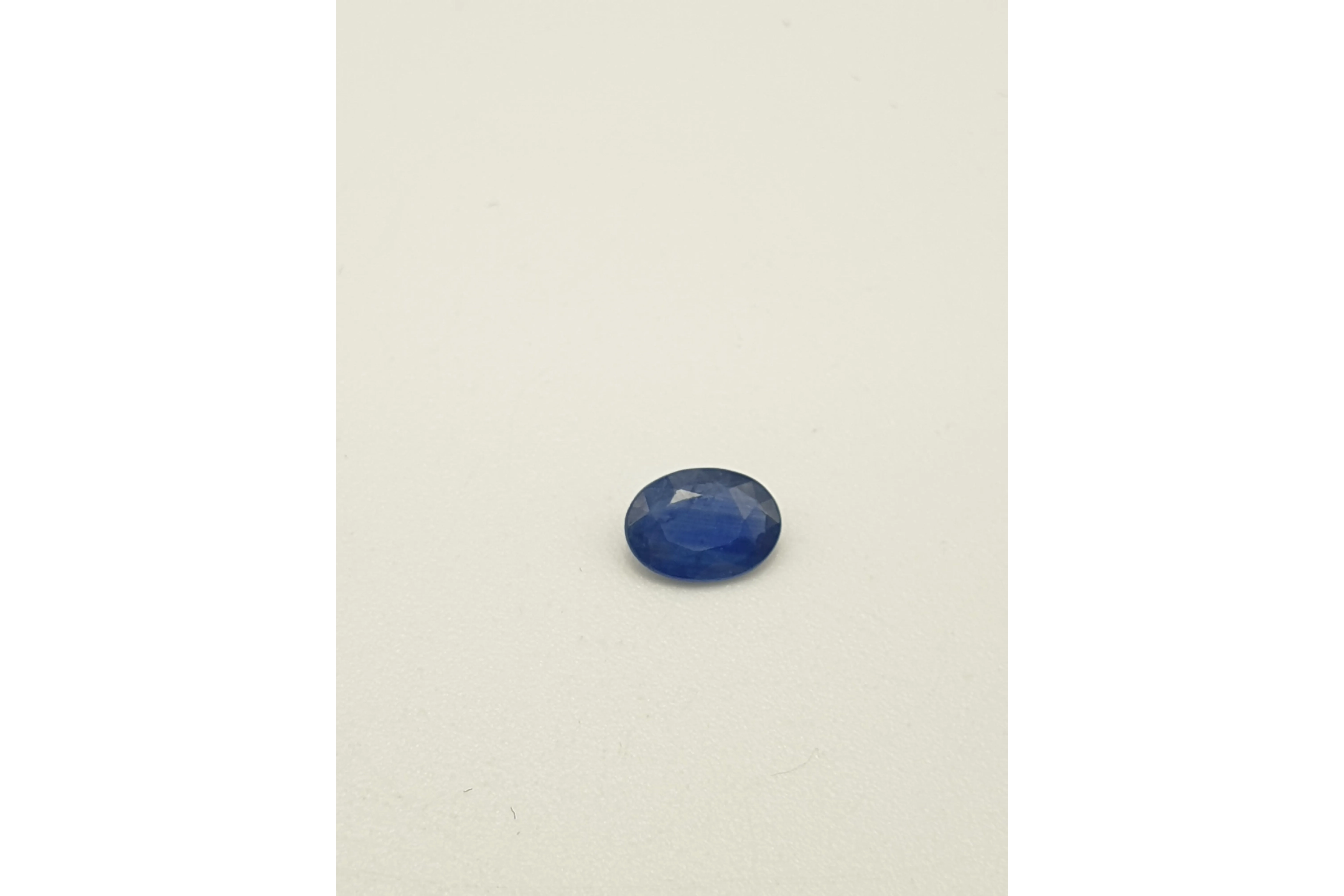 Corindon variété saphir 0.70ct - 1