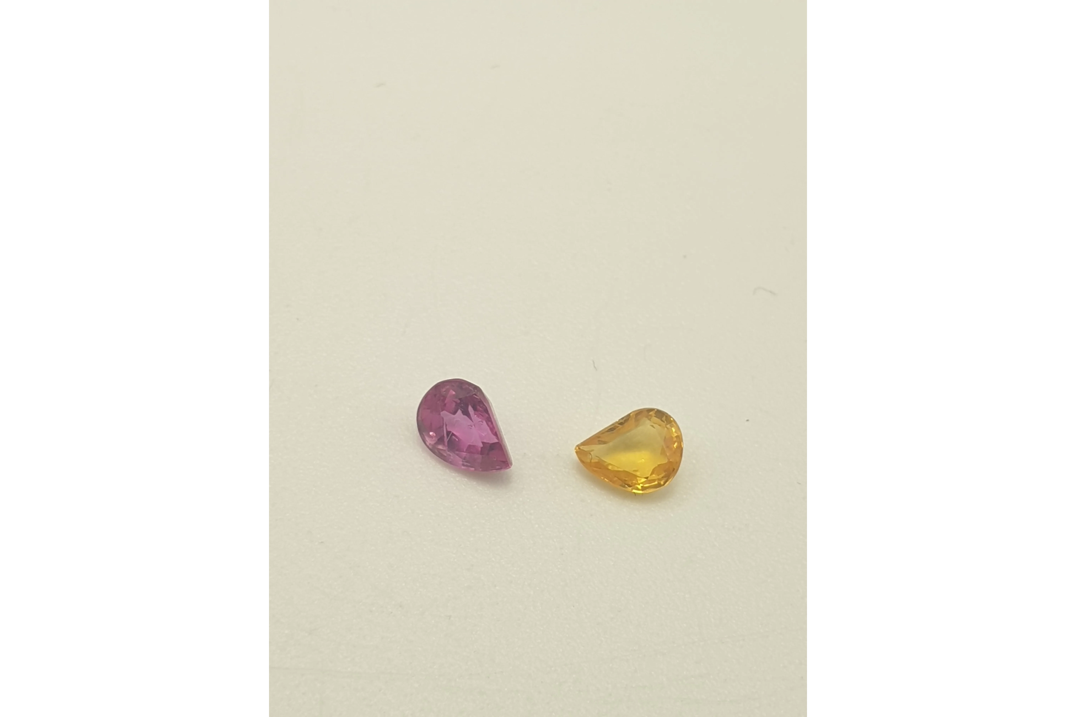 Duo de corindon synthétique 0.65+0.50ct - 4
