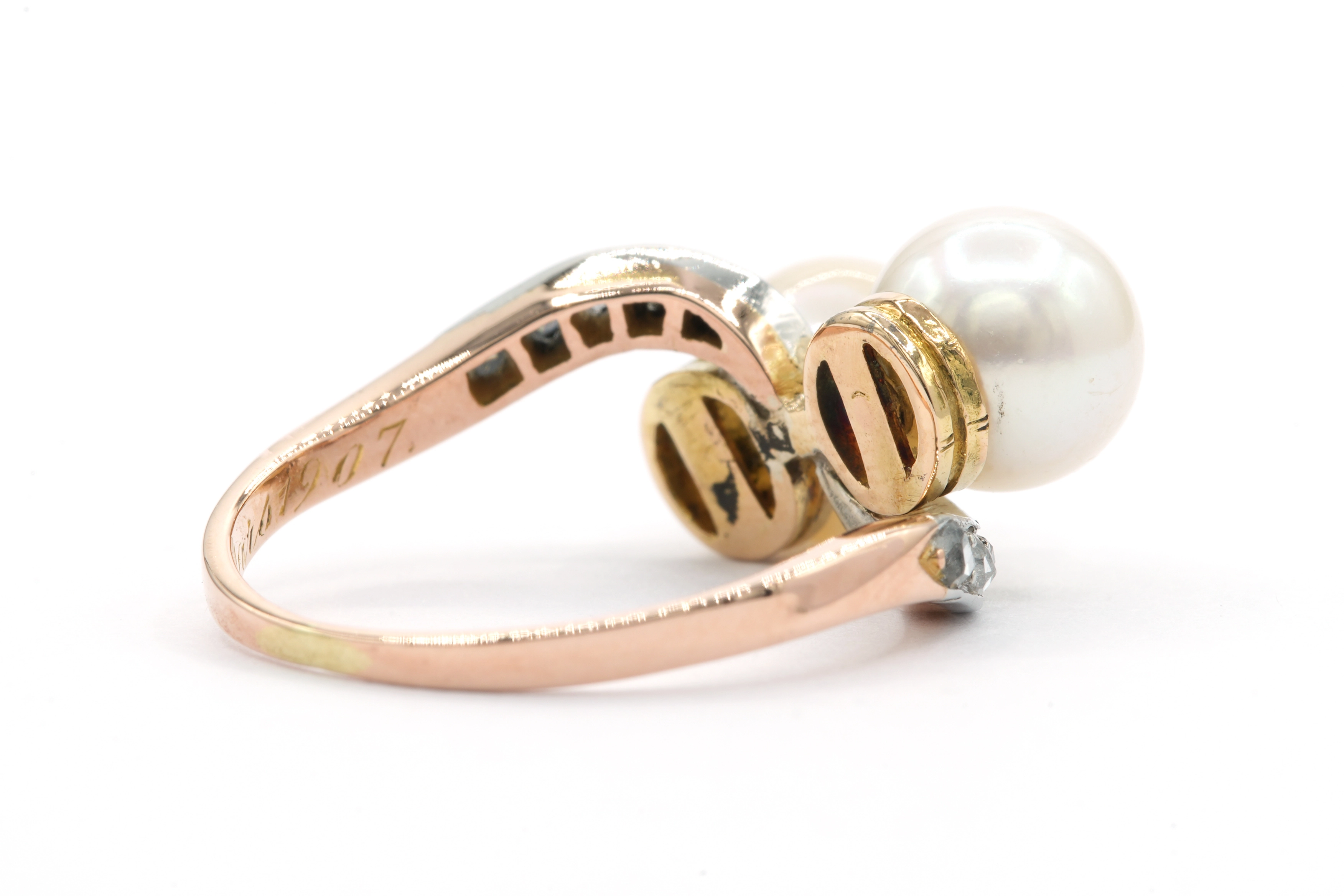 Bague Art Nouveau en or jaune et blanc 18 carats sertie de perles et de diamants "taille" rose - 5