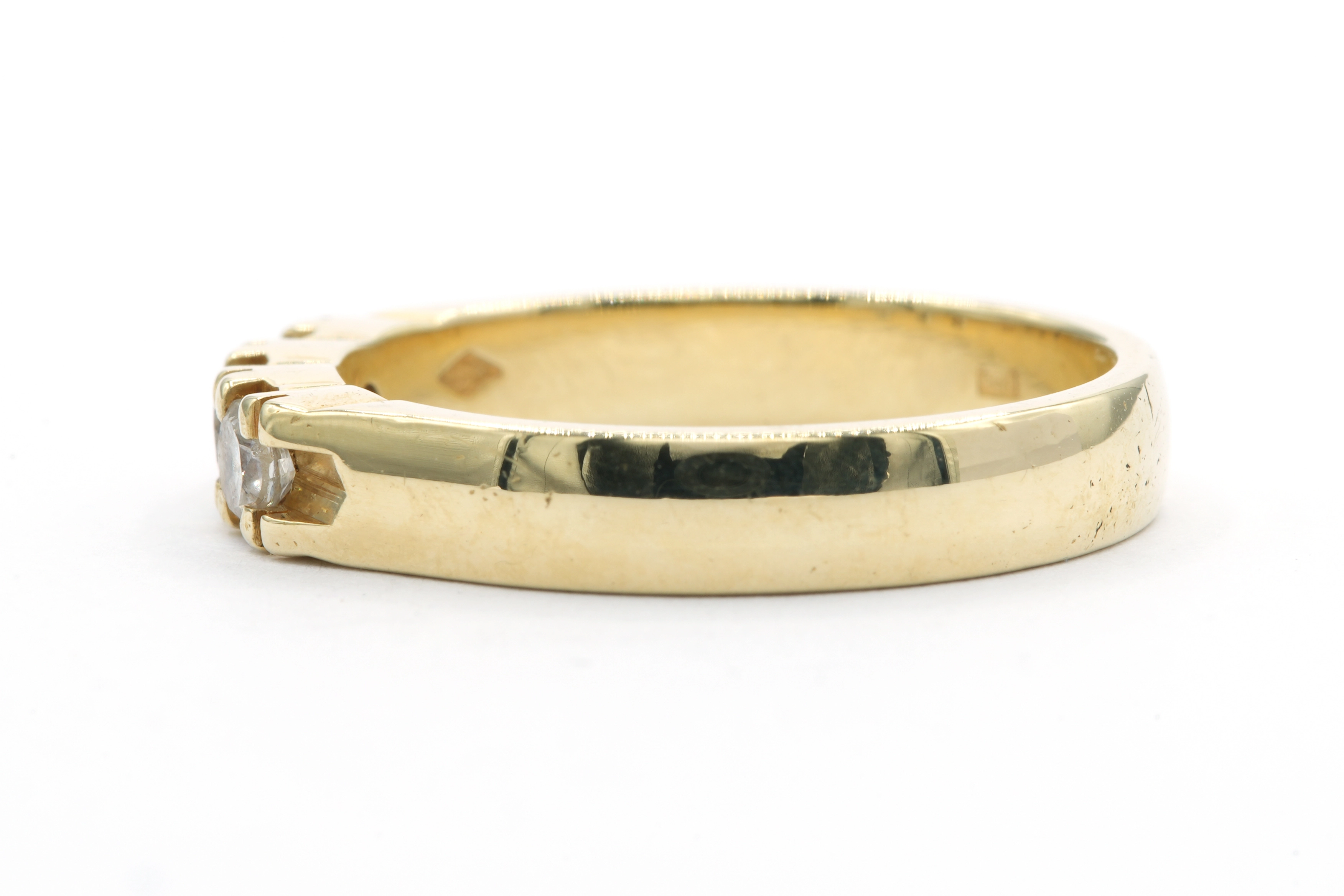 Bague contemporaine en or jaune 18 carats sertie de diamants "taille" brillant (+- 0.27ct) - - 3