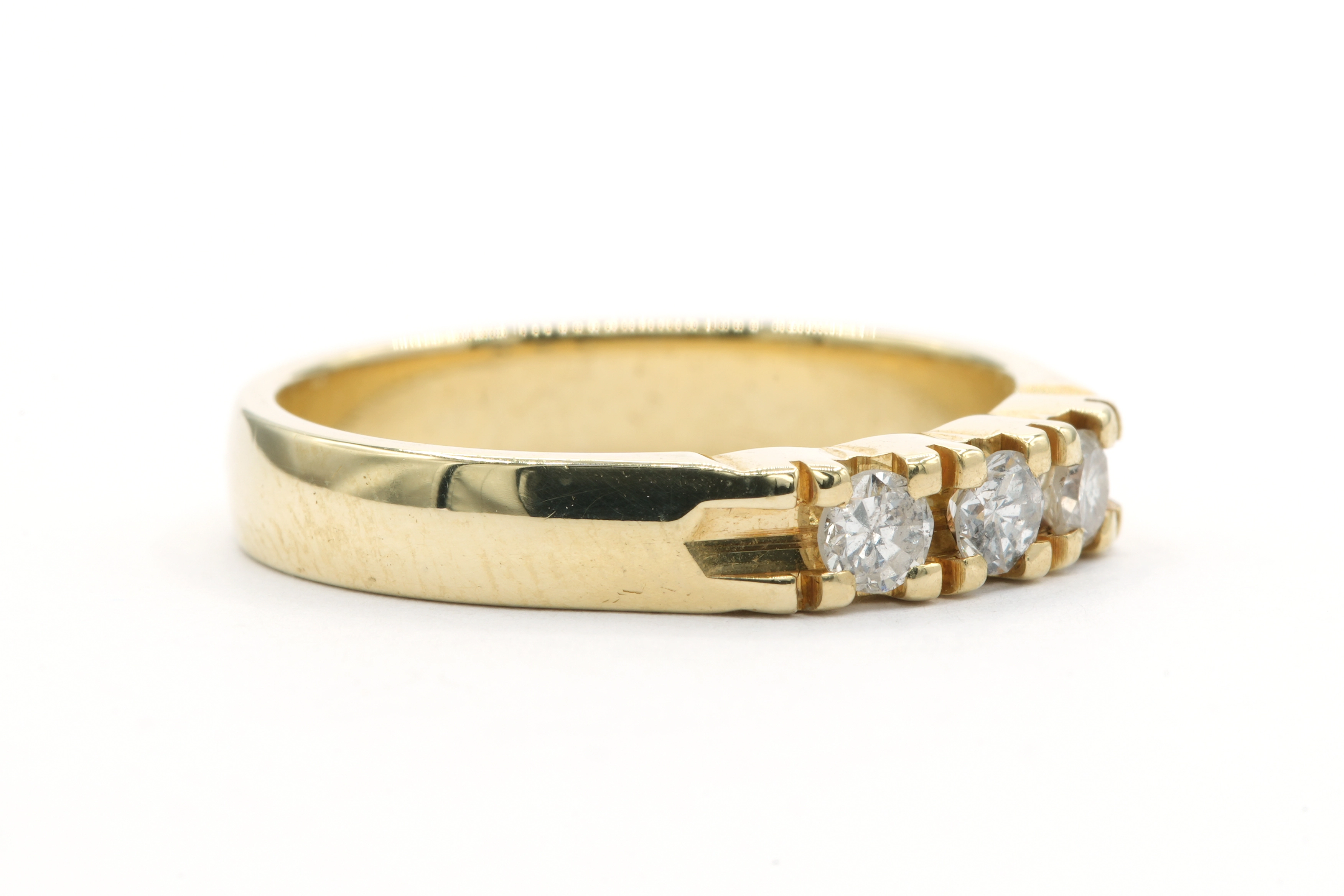 Bague contemporaine en or jaune 18 carats sertie de diamants "taille" brillant (+- 0.27ct) - 6
