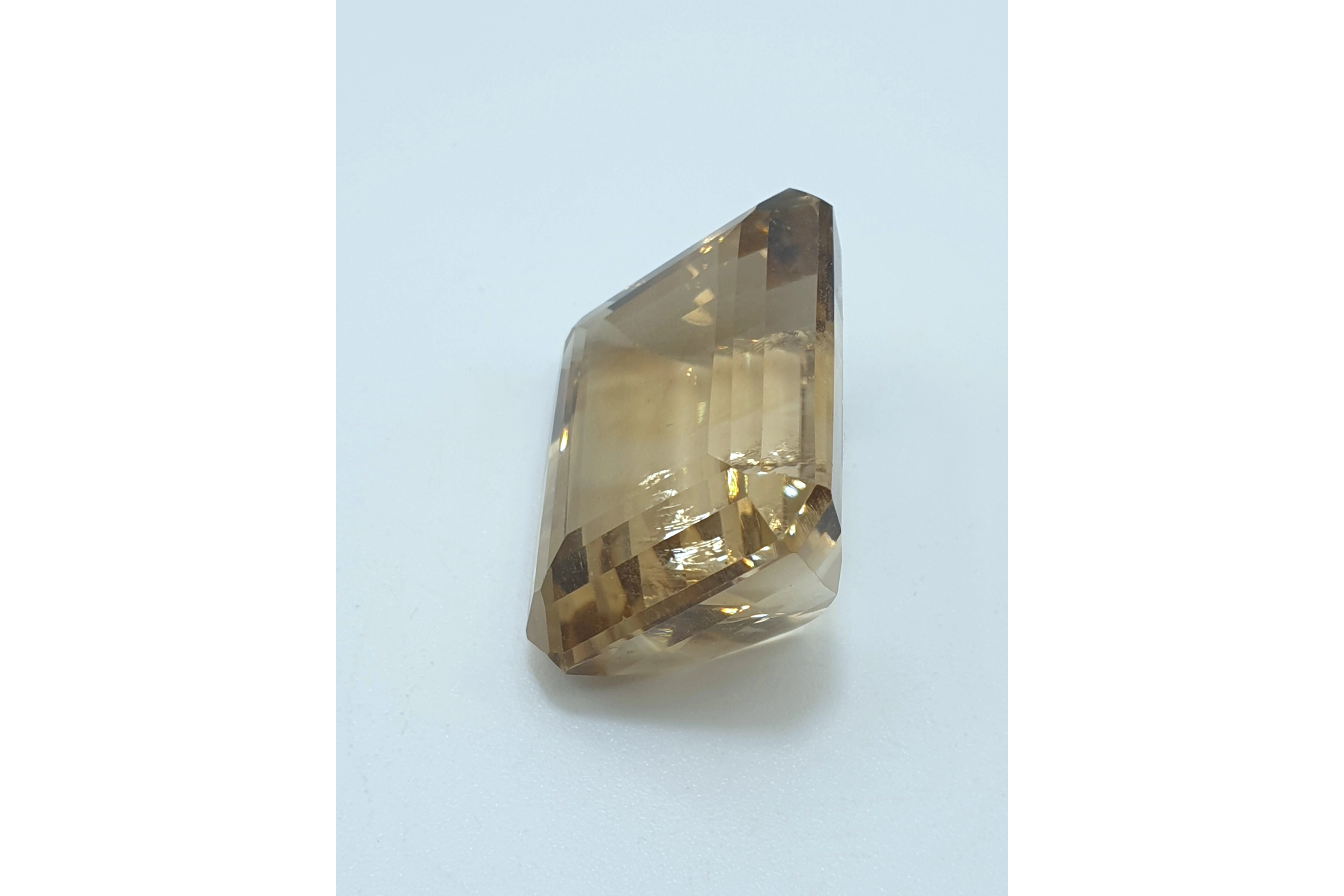 Quartz variété citrine 54.00 ct - 3