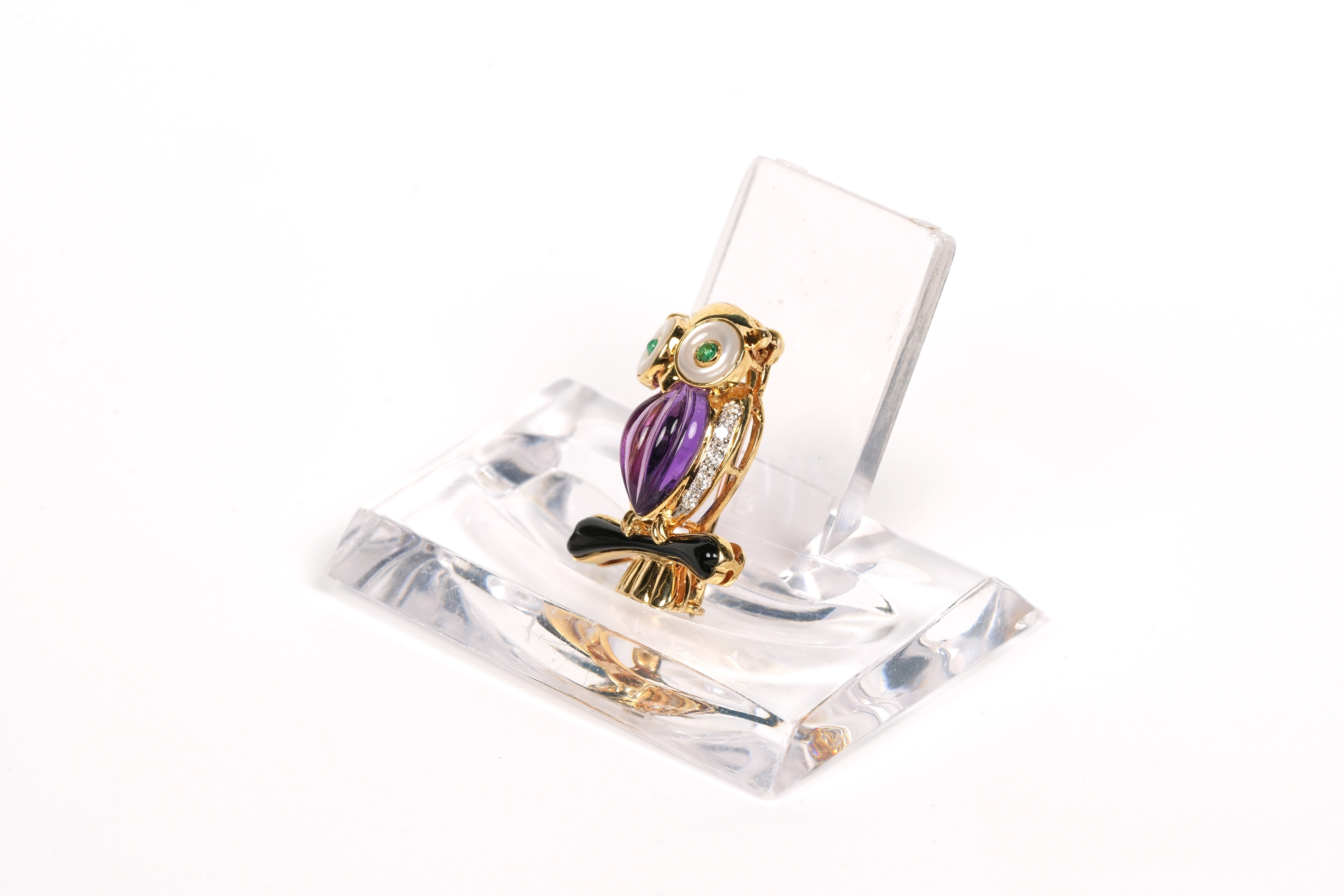 Broche "Hibou" Années 70 en or jaune 18 carats sertie de pierres multiples et de diamants "taille" brillant (+-0.104ct) - 3