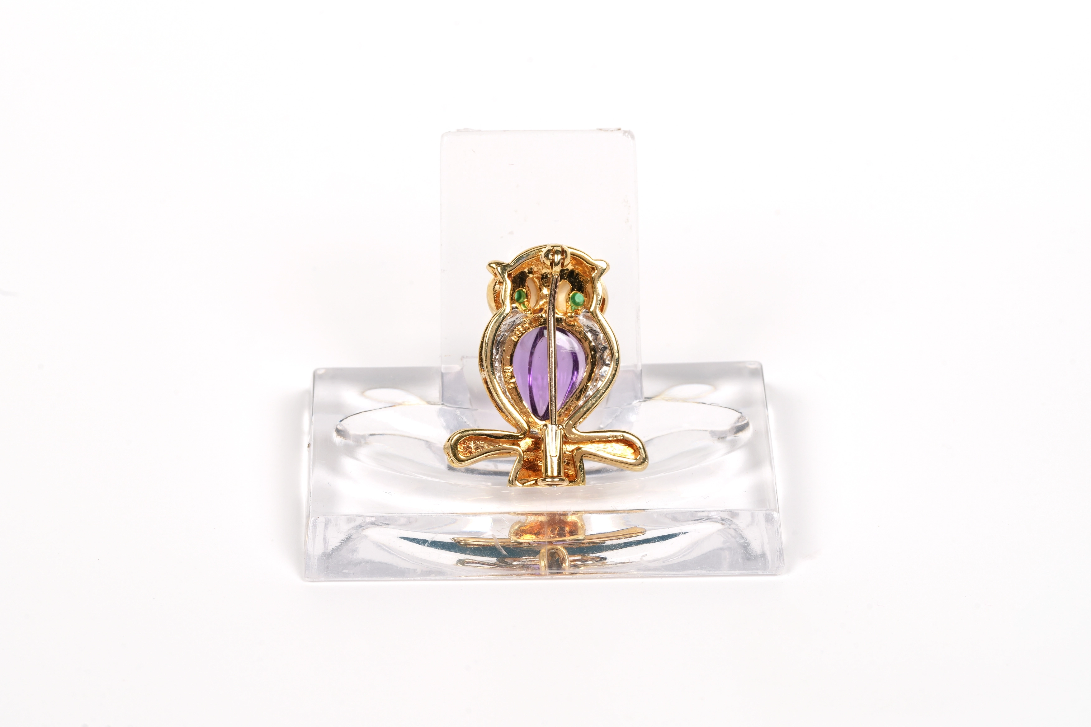 Broche "Hibou" Années 70 en or jaune 18 carats sertie de pierres multiples et de diamants "taille" brillant (+-0.104ct) - 6