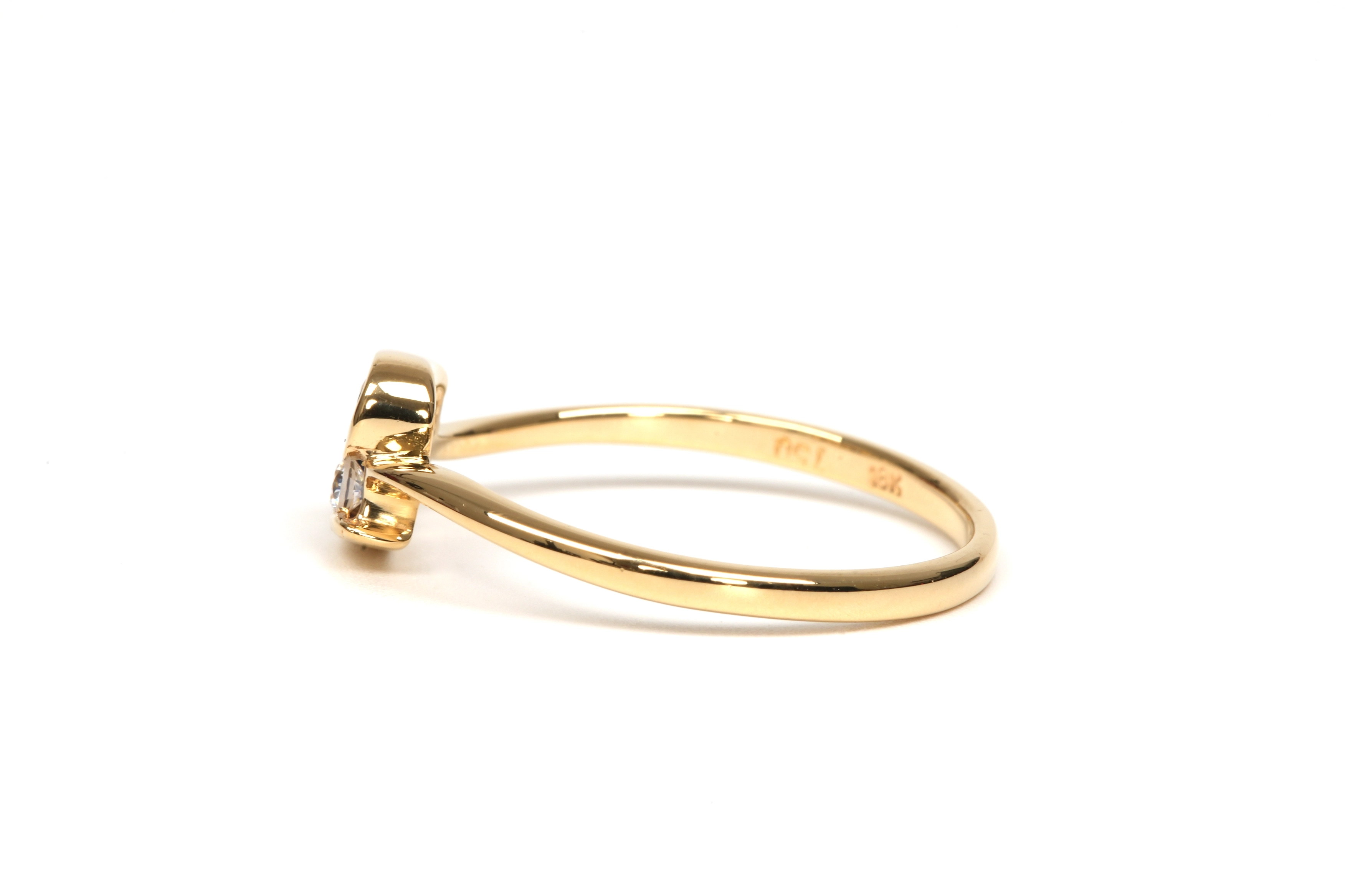 Bague contemporaine en or jaune 18 carats sertie de saphirs et de diamants "taille" brillant (+-0.06ct) - 3