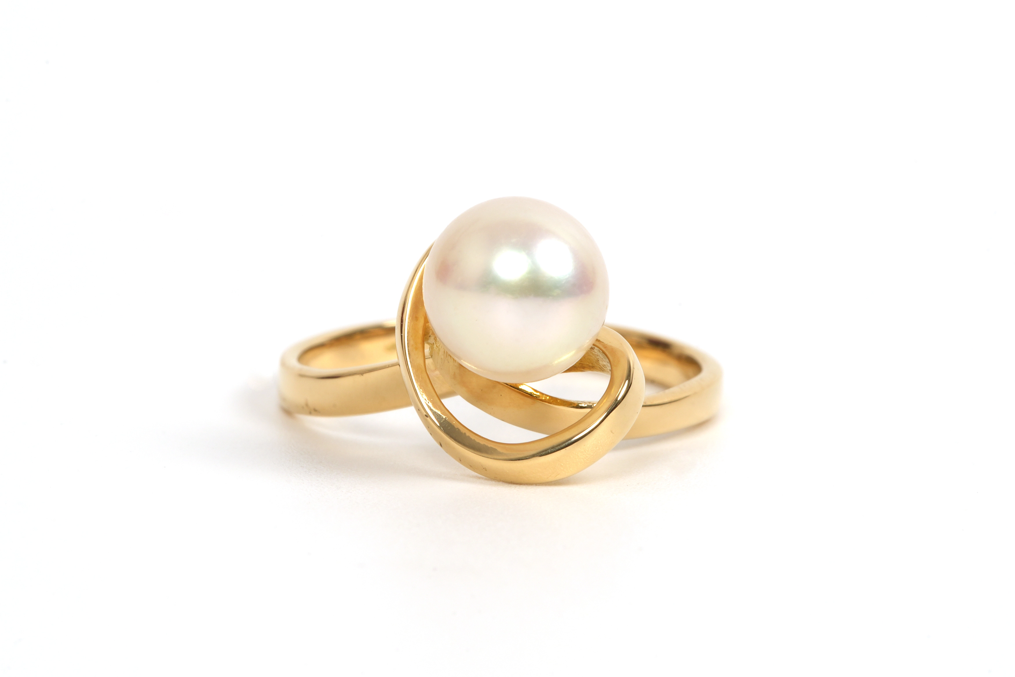 Bague Années 70 en or jaune 18 carats sertie d'une perle - 1