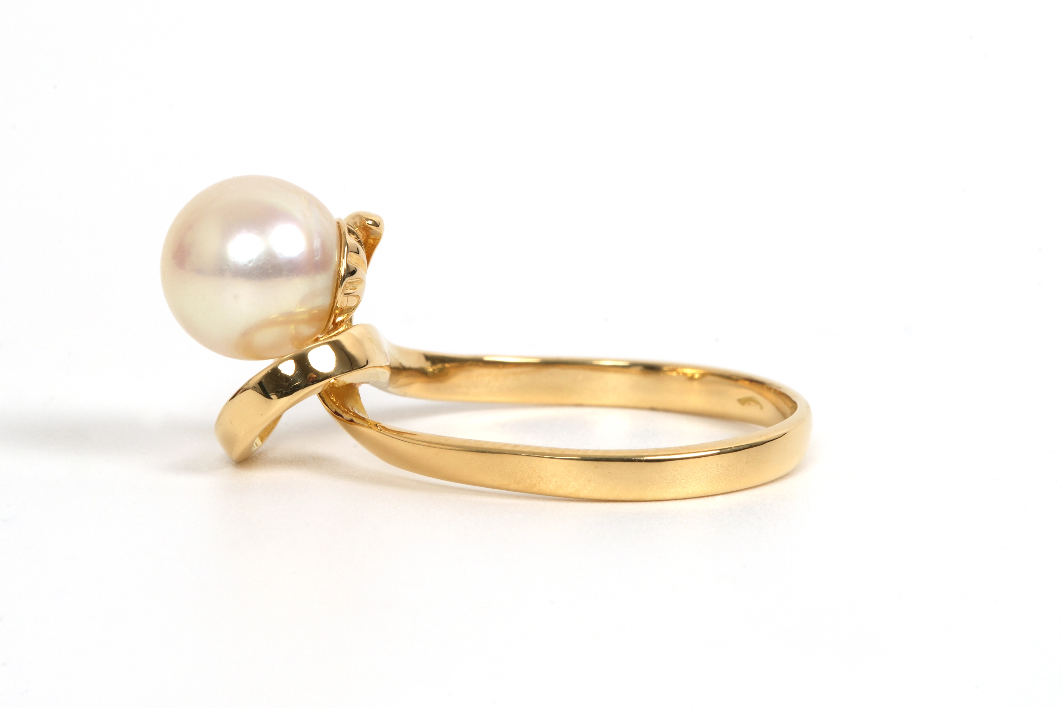 Bague Années 70 en or jaune 18 carats sertie d'une perle - 3