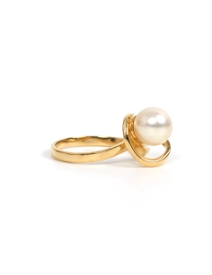 Bague Années 70 en or jaune 18 carats sertie d'une perle - 6