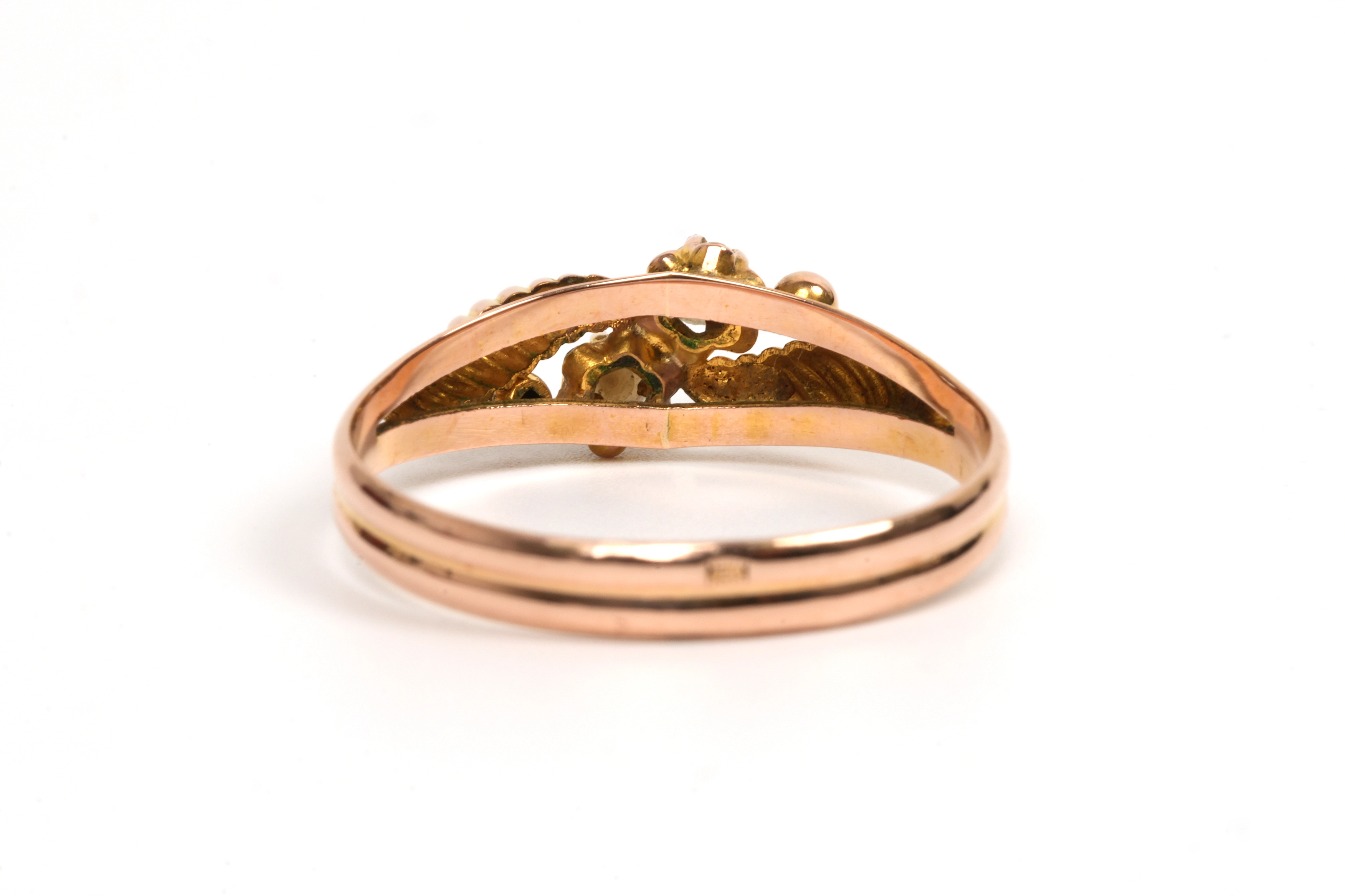 Bague Art Déco en or jaune 18 carats sertie de perles - 4