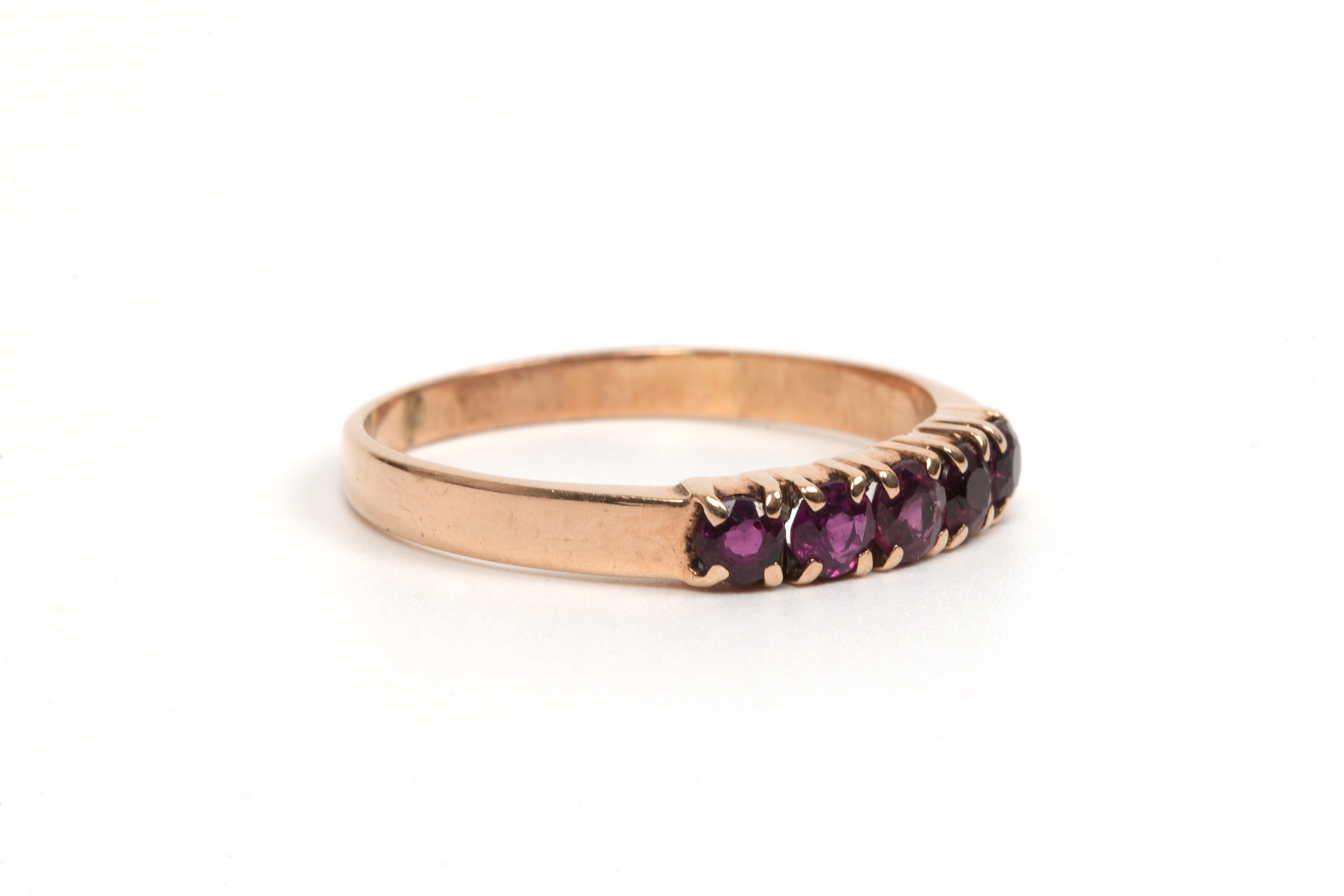 Bague contemporaine en or jaune 8 carats sertie de grenats - 6