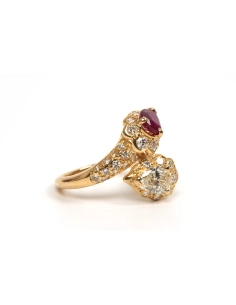 Bague contemporaine en or jaune 18 carats sertie d'un rubis et d'un diamant "taille" poire et de diamants "taille" brillant - 6