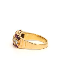 Bague contemporaine en or jaune 18 carats sertie de rubis et de diamants (0.42 carat) - 3