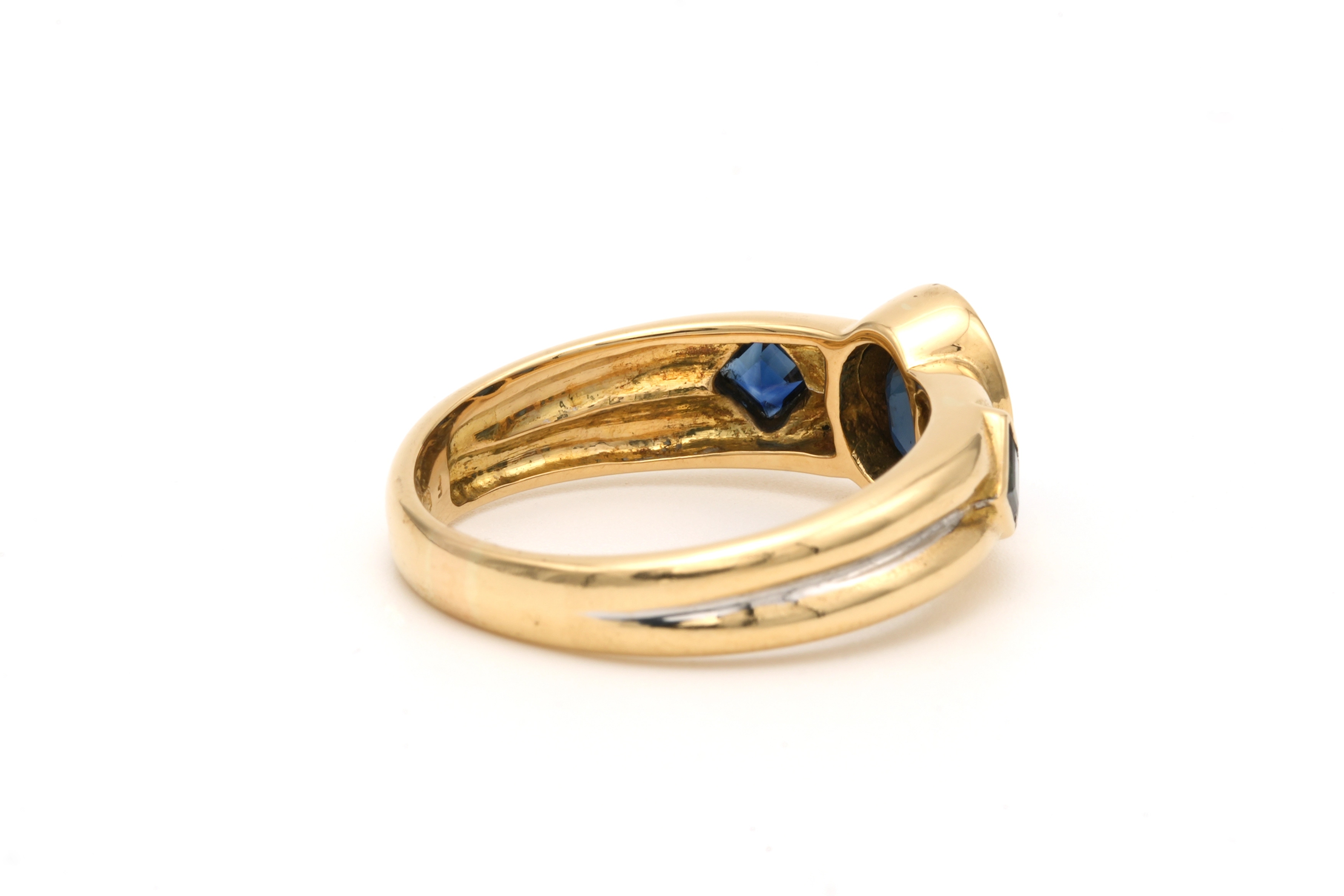 Bague Années 70 en or jaune et blanc 18 carats sertie de saphirs - - 5