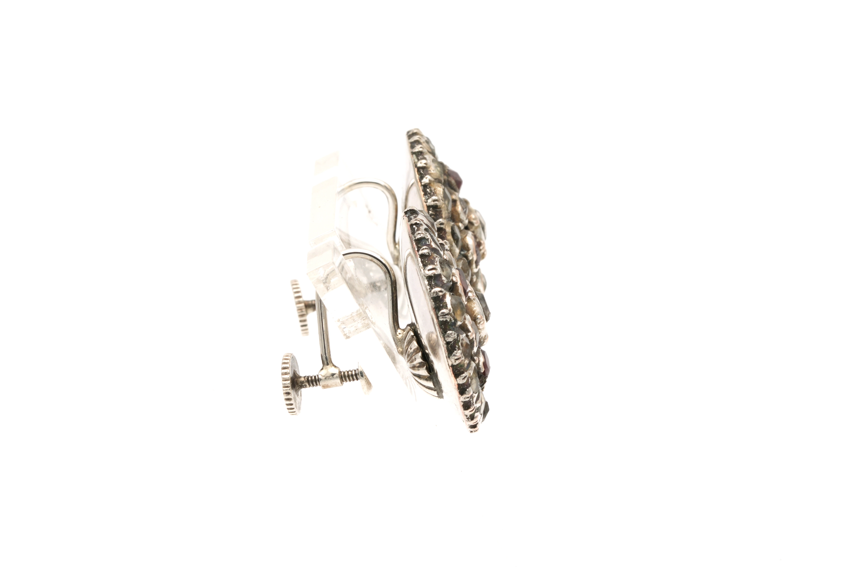 Boucles d'oreilles Napoléon III en argent serties de rubis et de diamants "taille" rose - 7