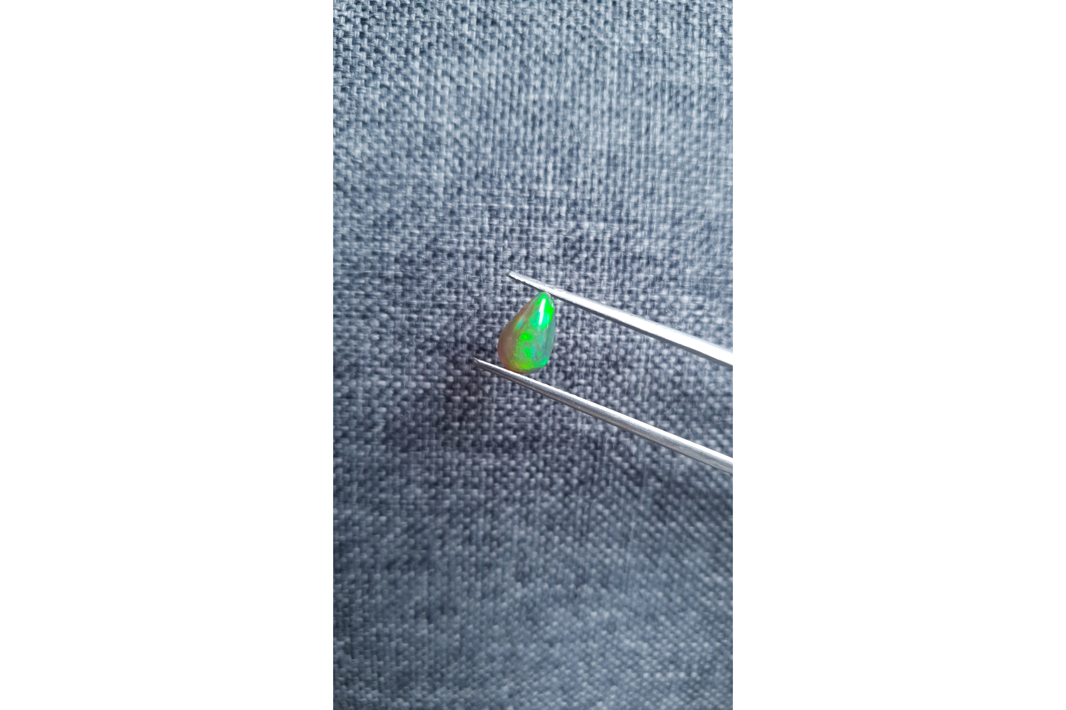 Opale noire 1.80 ct - 3