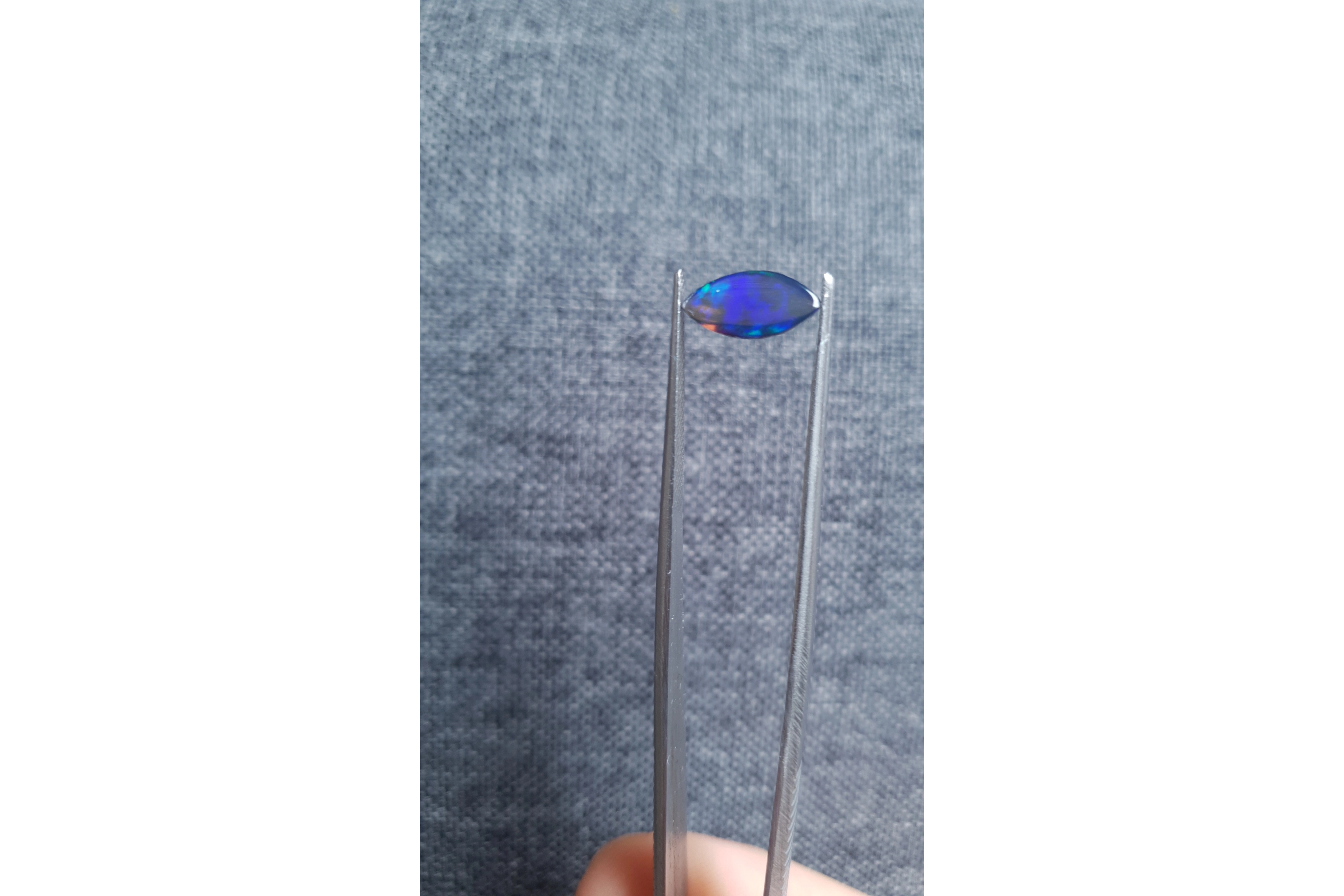 Opale noire 0.88 ct - 4