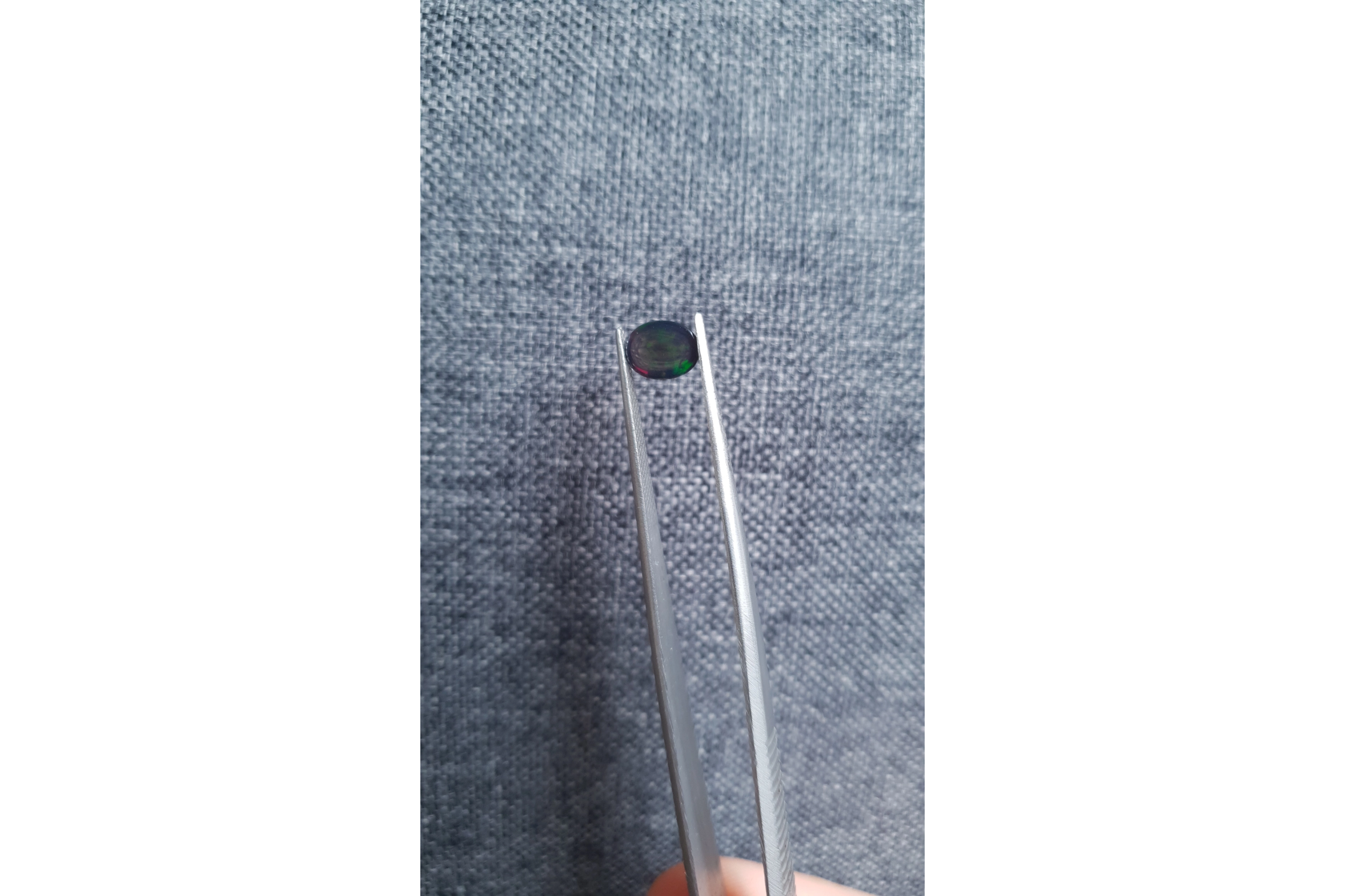 Opale noire 0.65 ct - 5