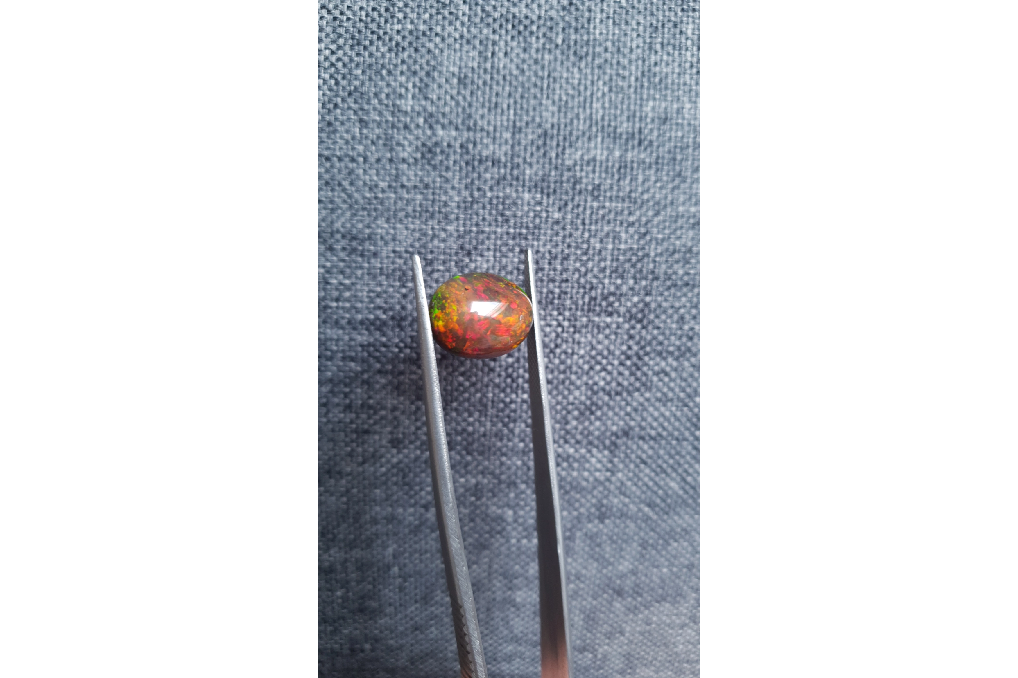 Opale noire 5.05 ct - 3