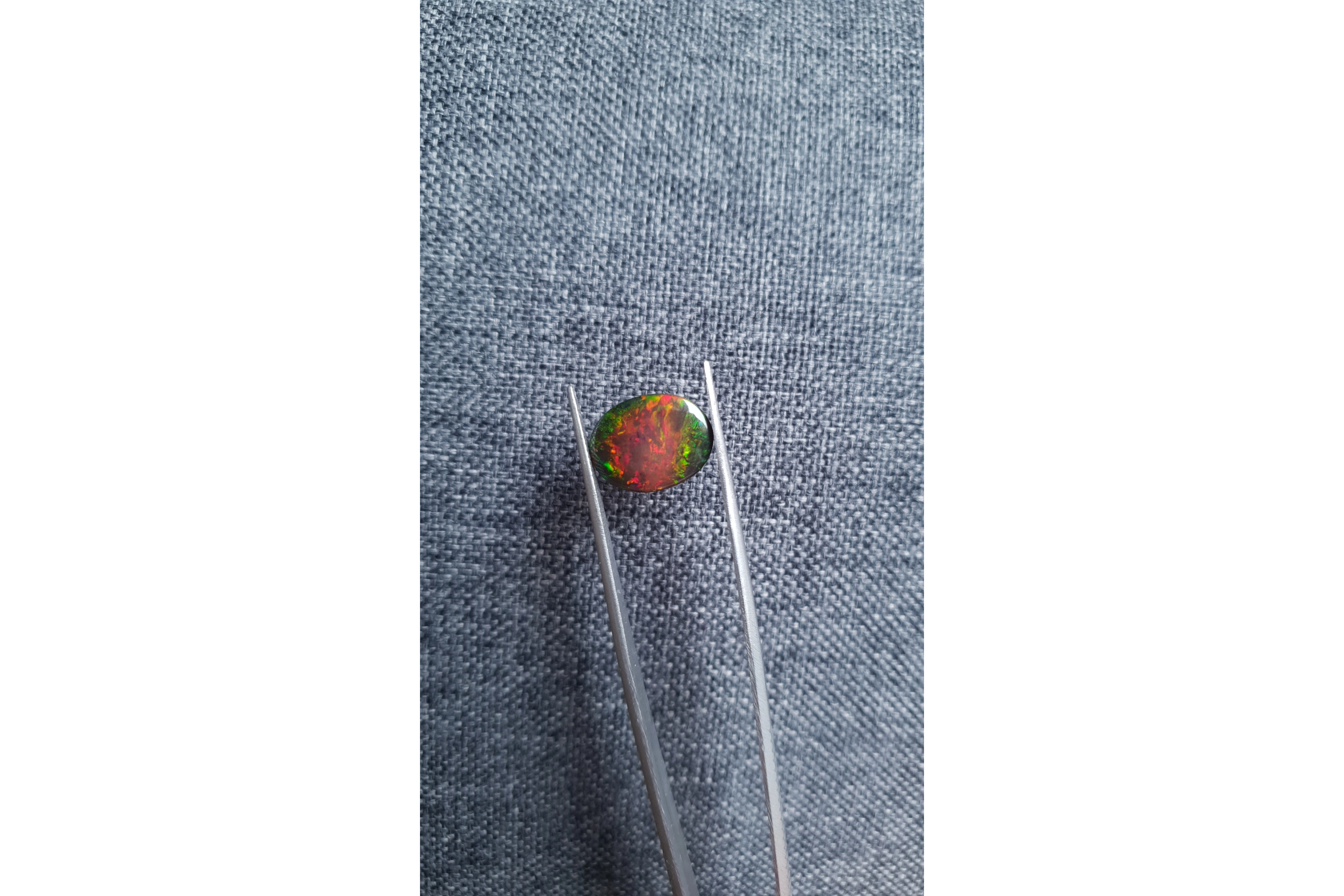 Opale noire 5.05 ct - 4